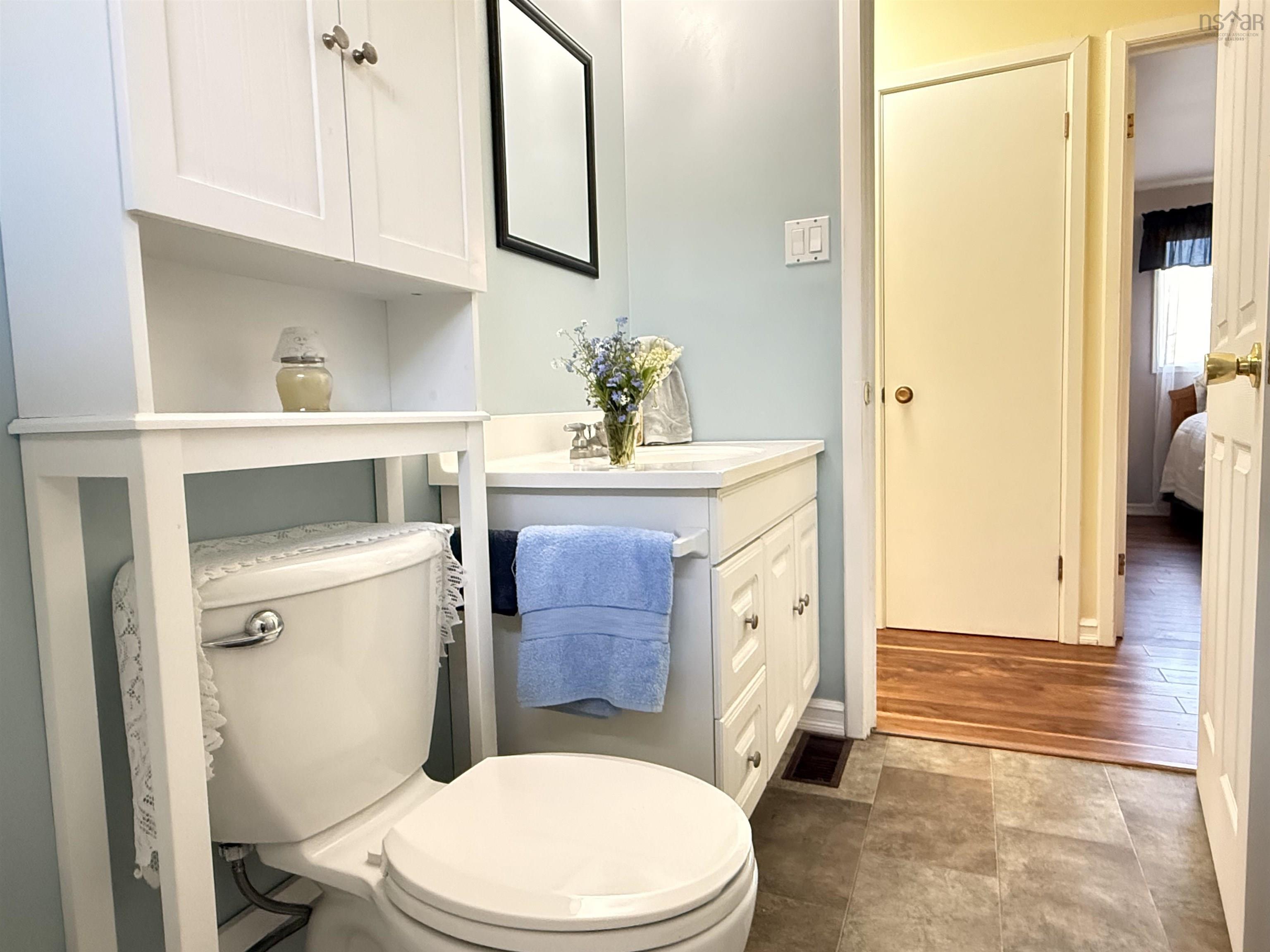 $450,000.00: 567 West River Drive, Durham