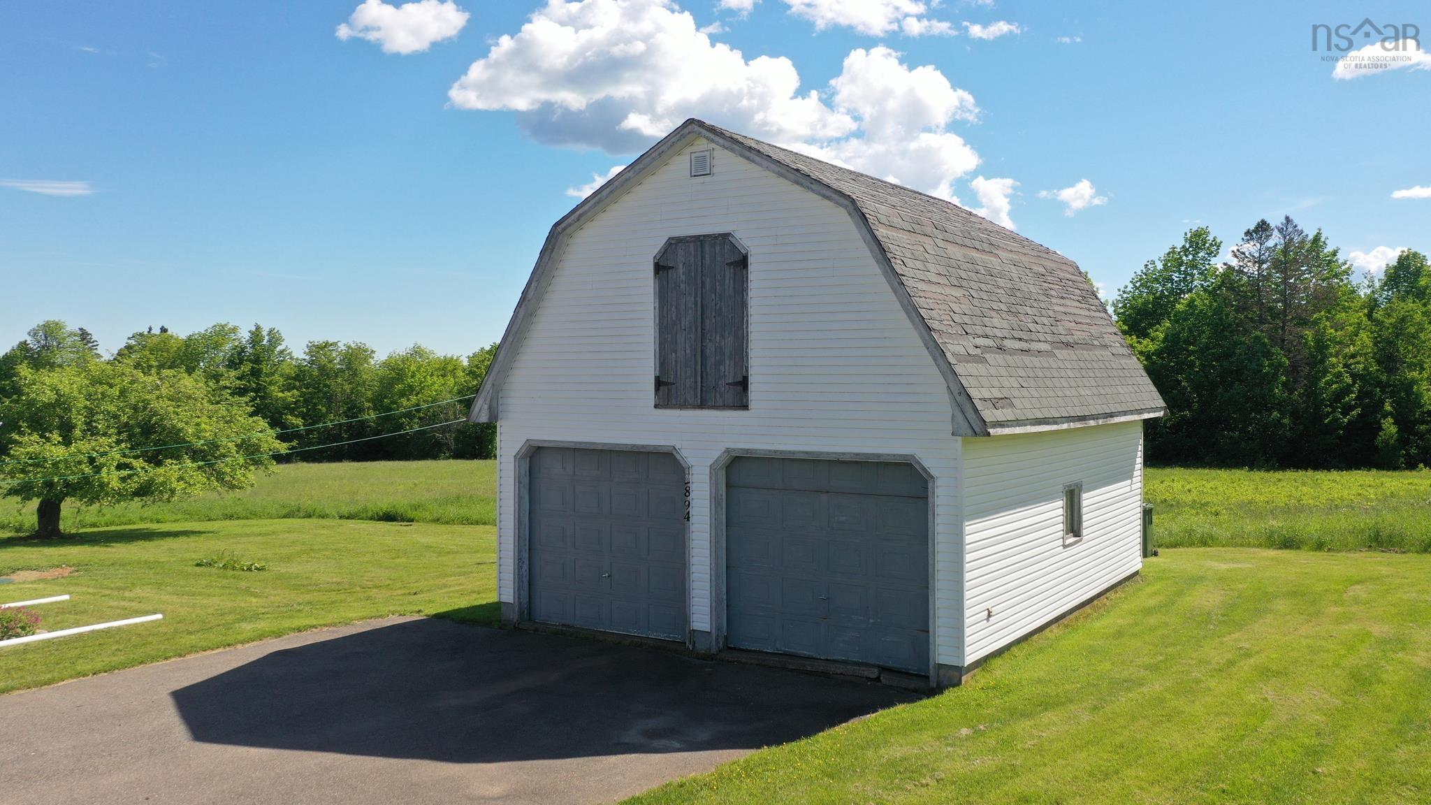 $459,900.00: 2894 Highway 12, Welton Landing