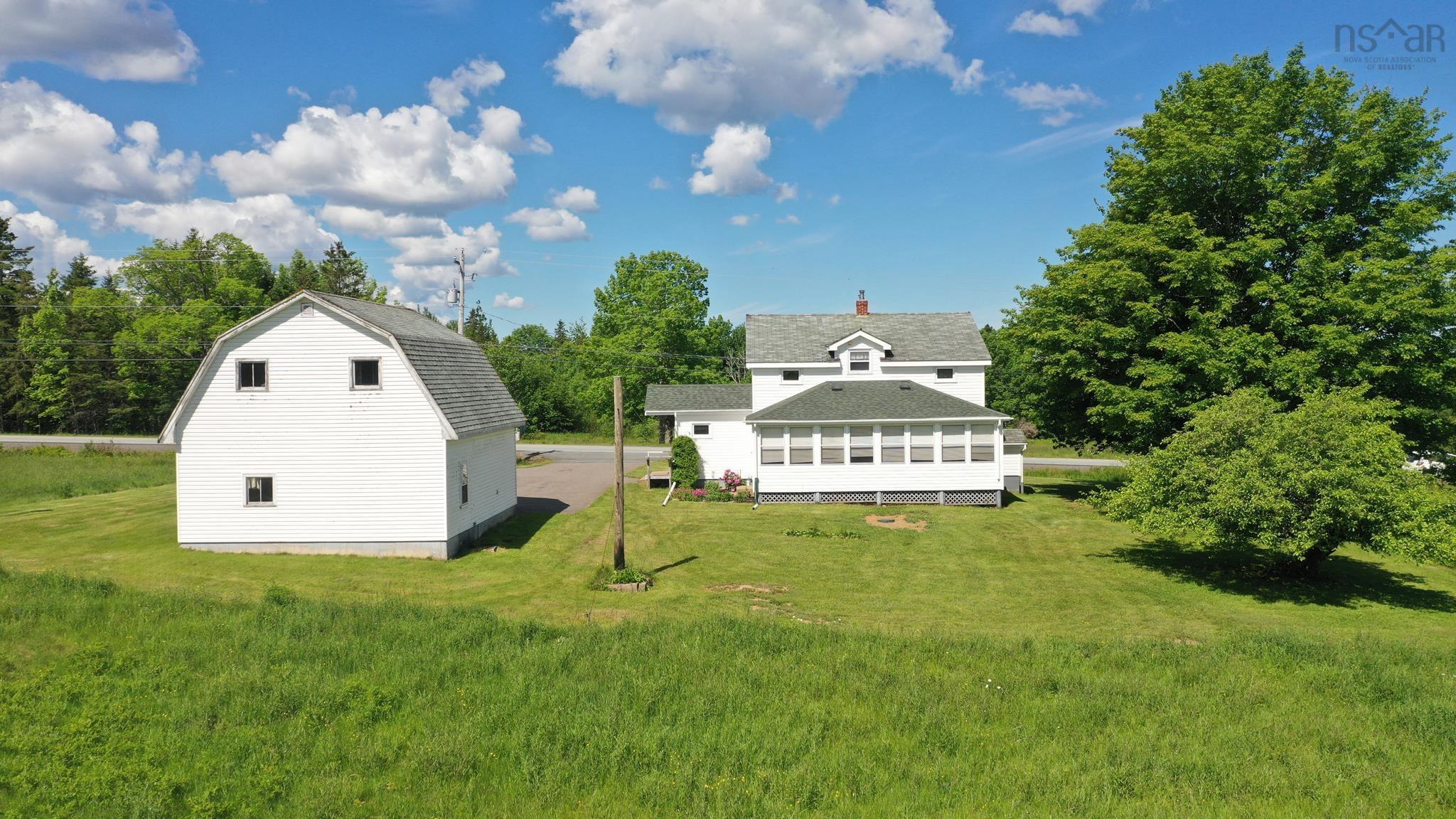 $459,900.00: 2894 Highway 12, Welton Landing