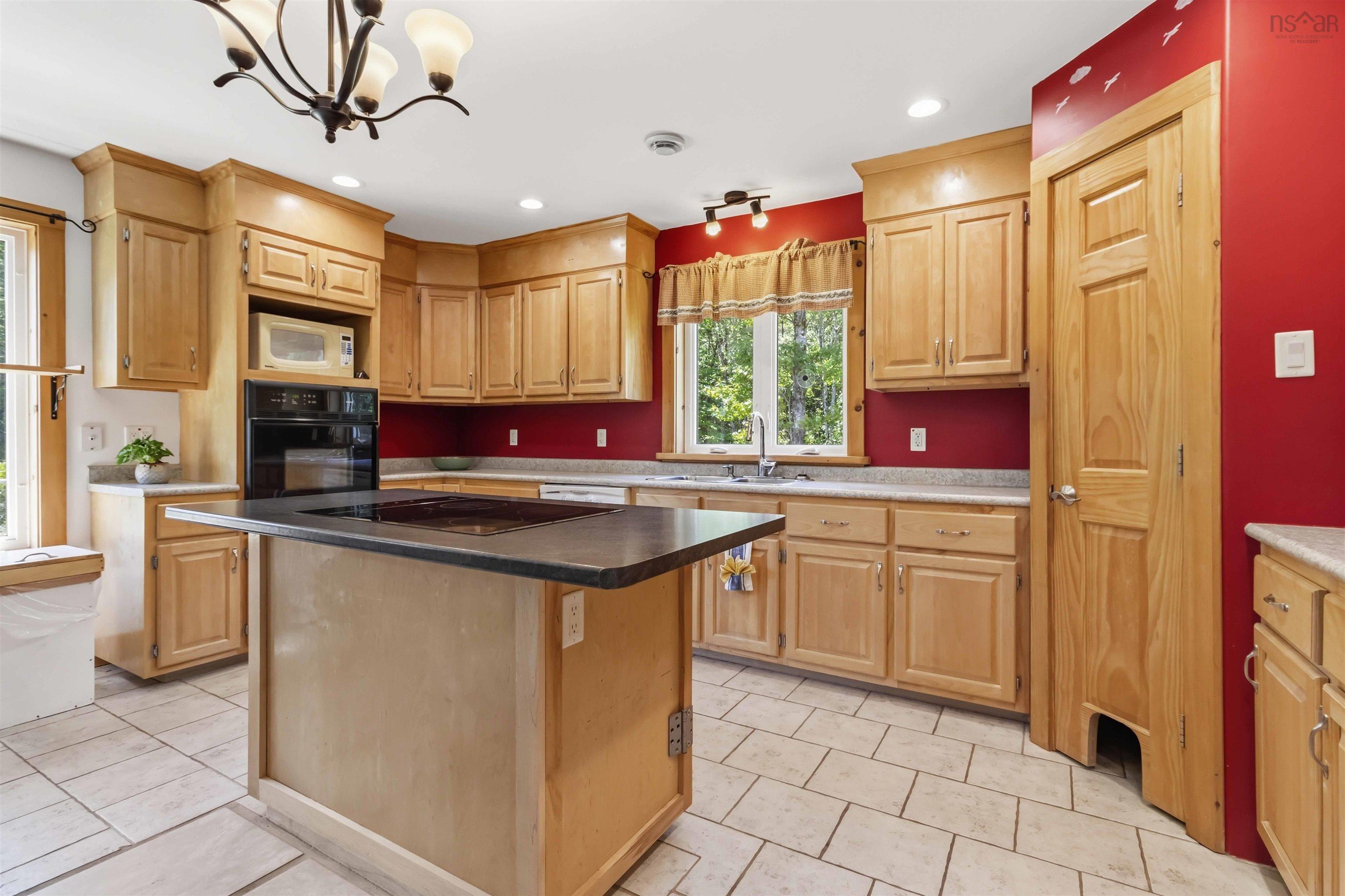 $539,000.00: 1053 Cornwall Road, Lower New Cornwall