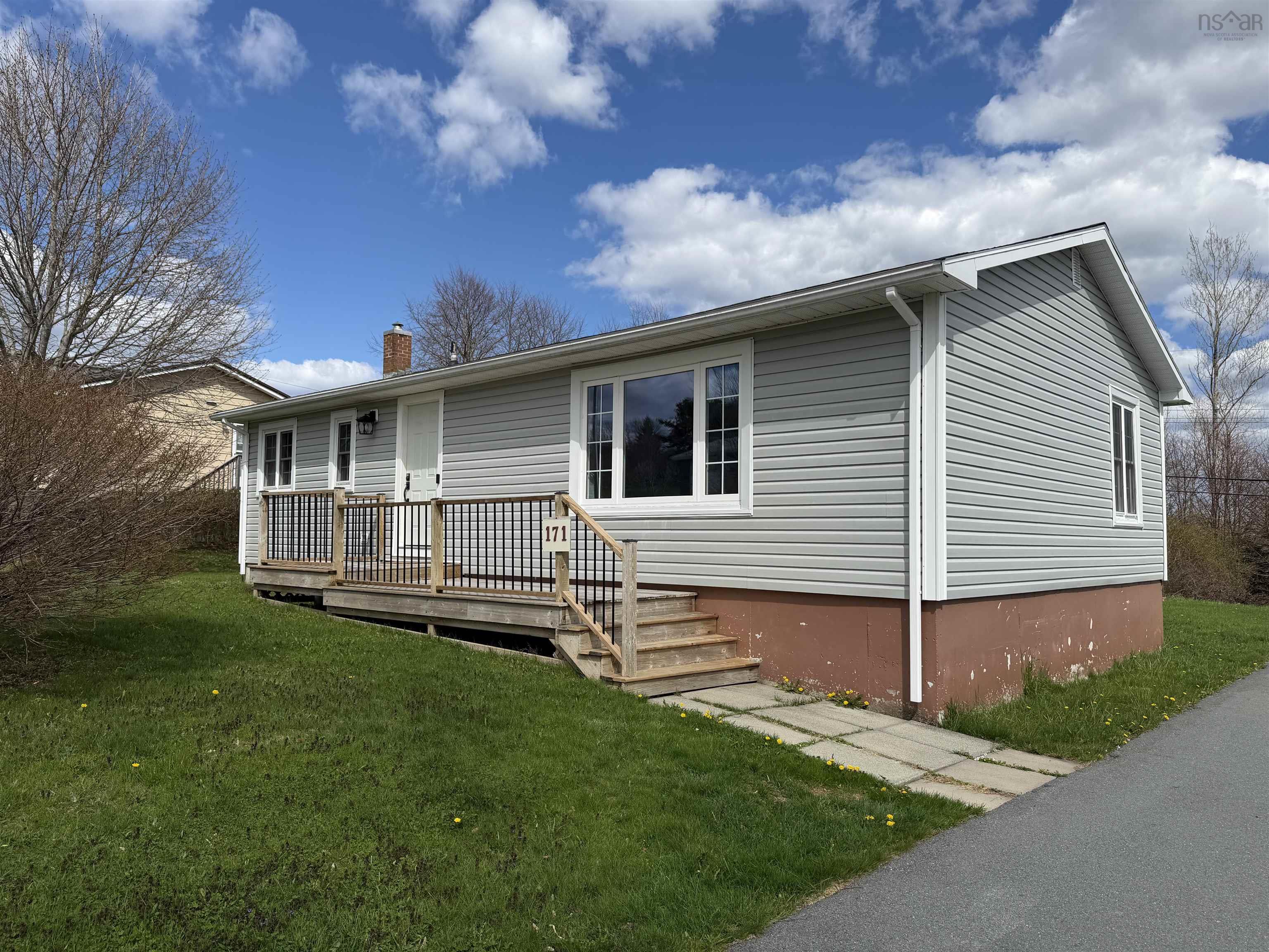 $369,900.00: 171 Centennial Avenue, Lunenburg