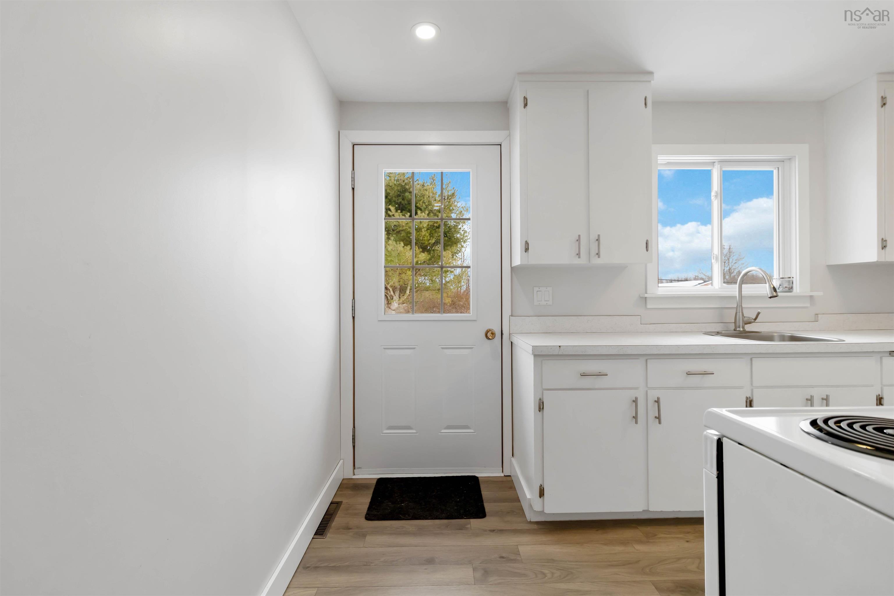$369,900.00: 171 Centennial Avenue, Lunenburg