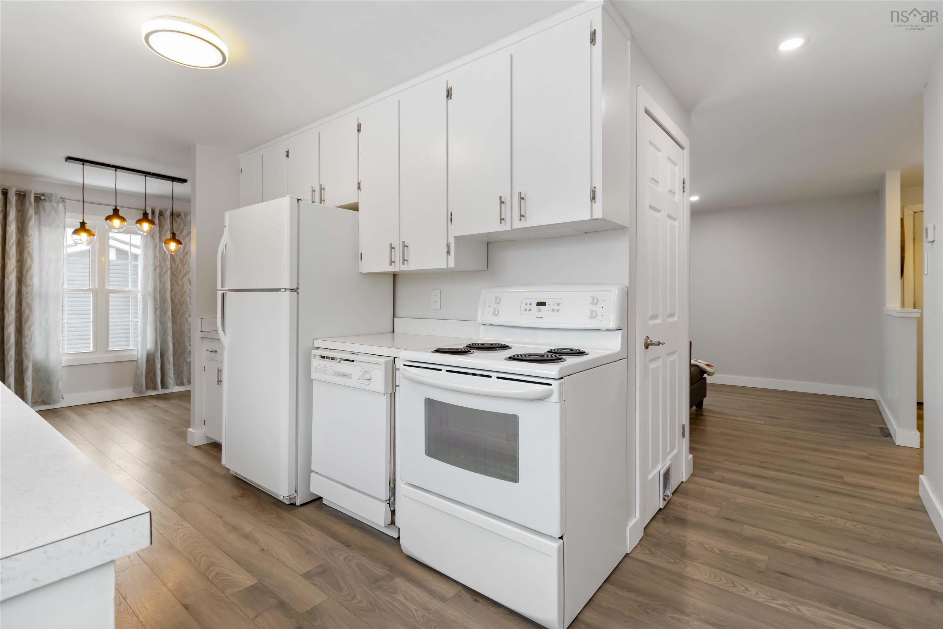$369,900.00: 171 Centennial Avenue, Lunenburg