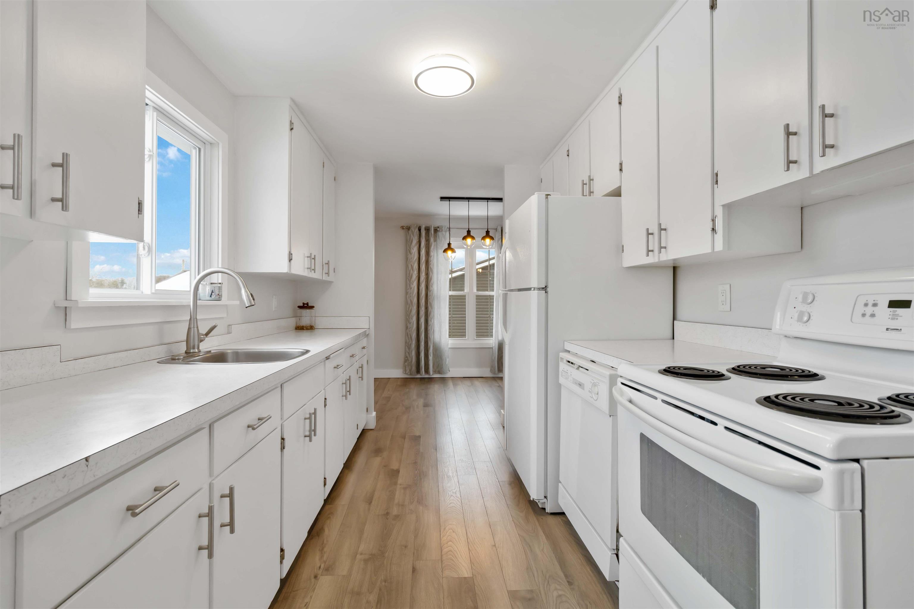 $369,900.00: 171 Centennial Avenue, Lunenburg