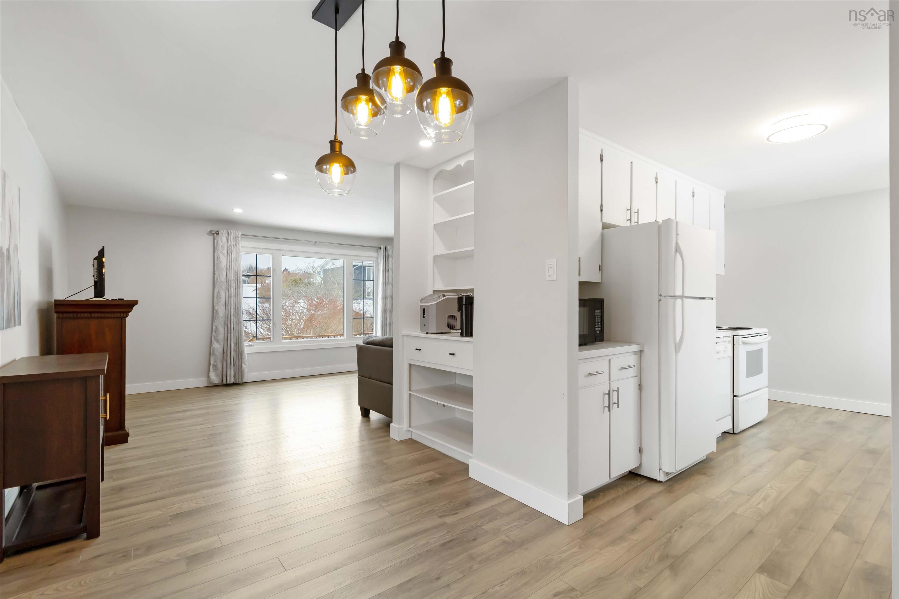 $369,900.00: 171 Centennial Avenue, Lunenburg
