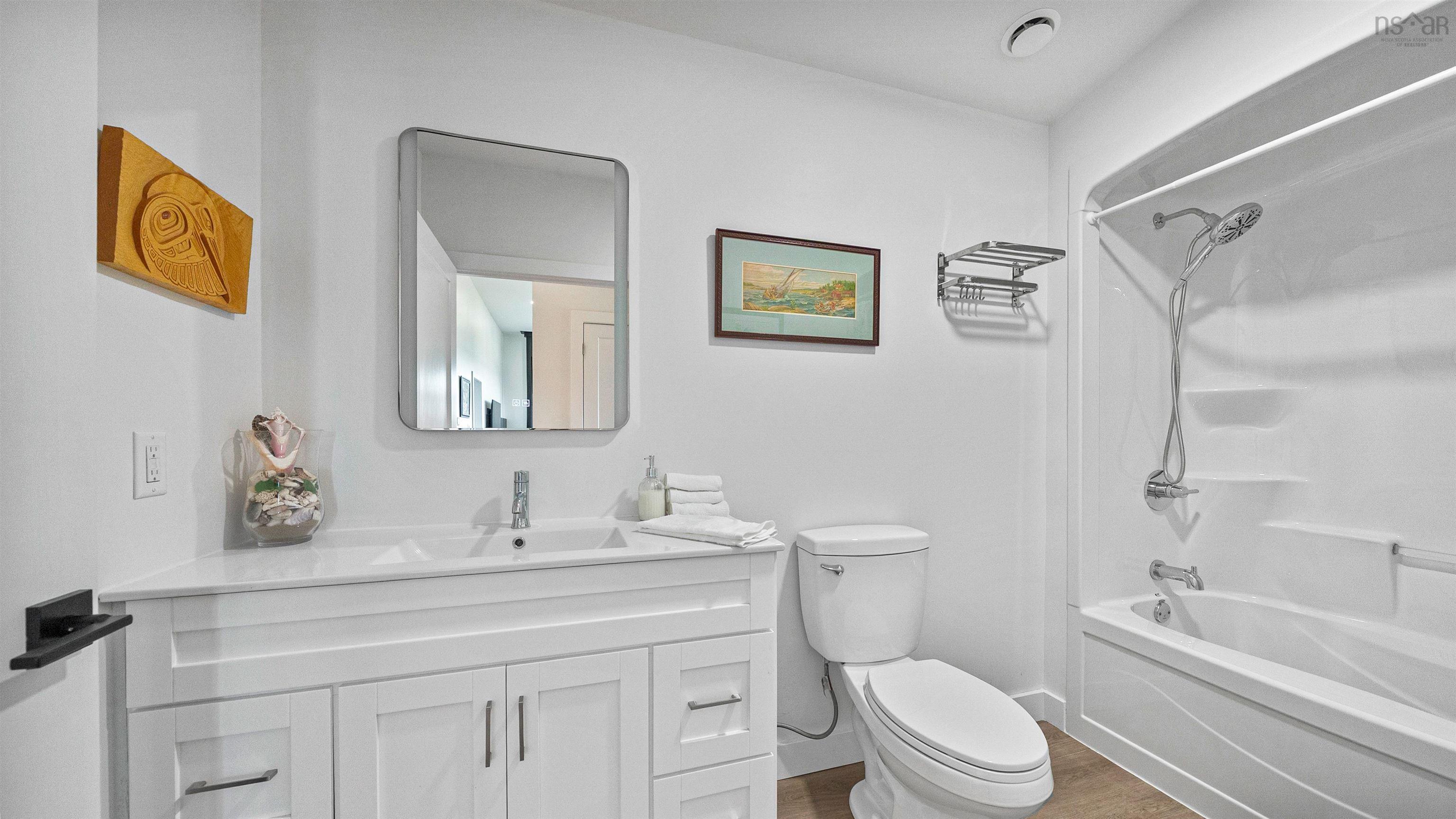 $685,000.00: 7 New Town Road, Avondale