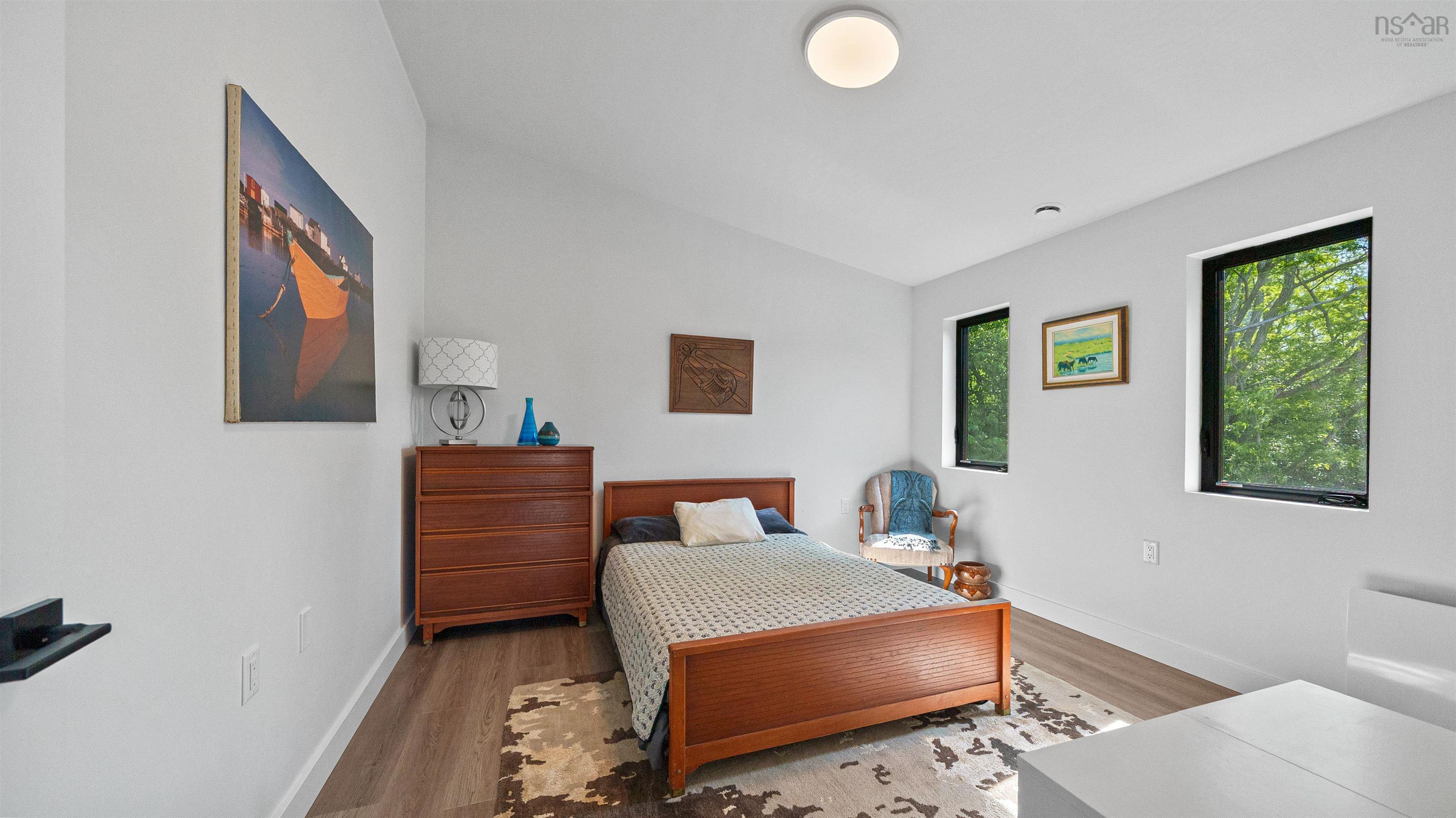 $685,000.00: 7 New Town Road, Avondale
