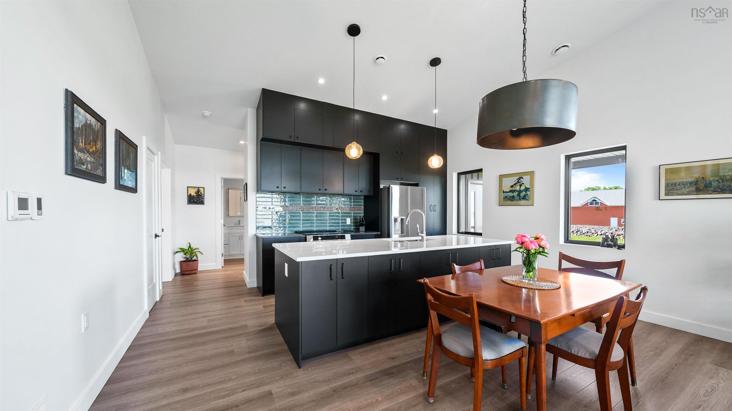 $685,000.00: 7 New Town Road, Avondale
