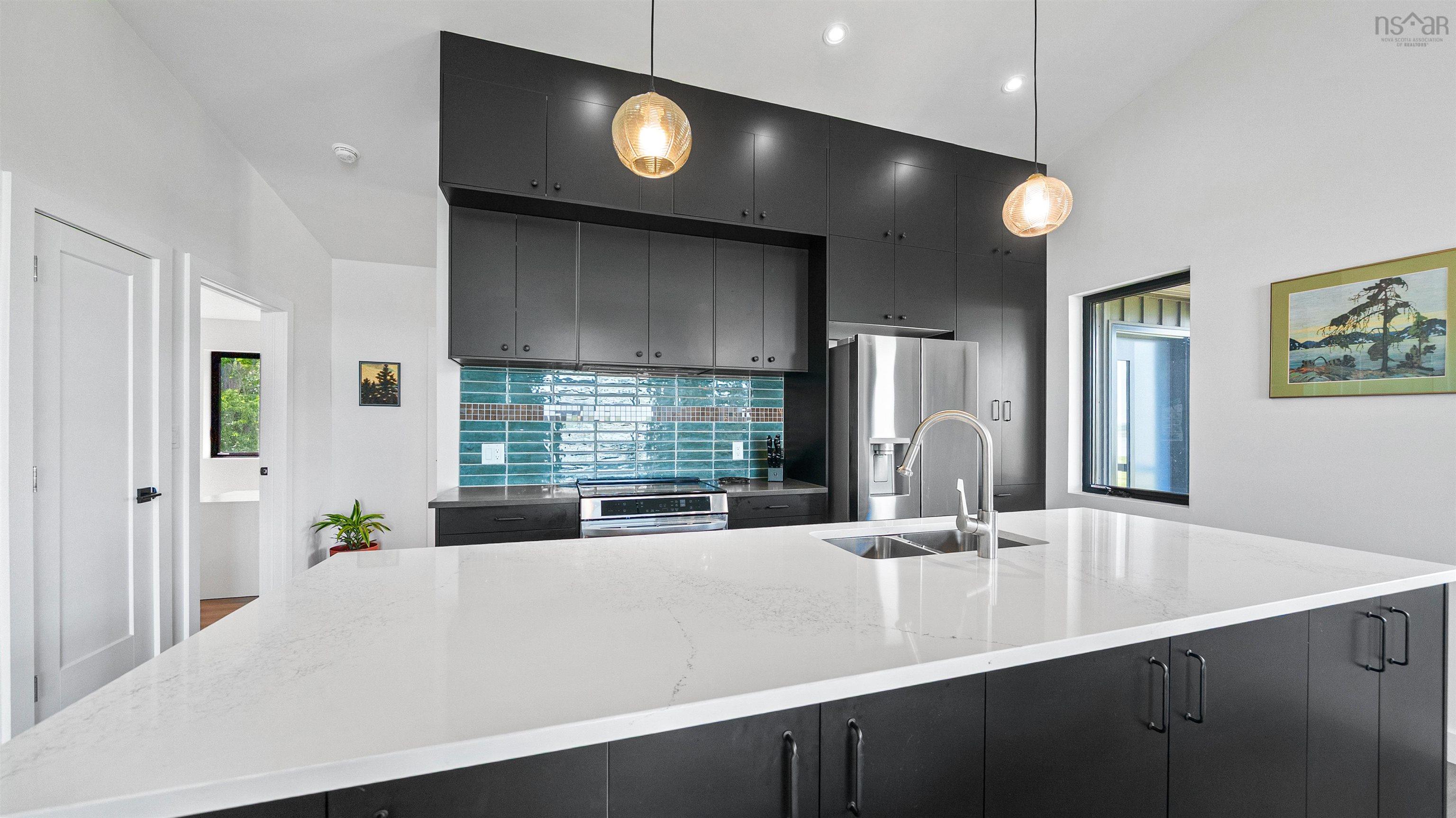$685,000.00: 7 New Town Road, Avondale