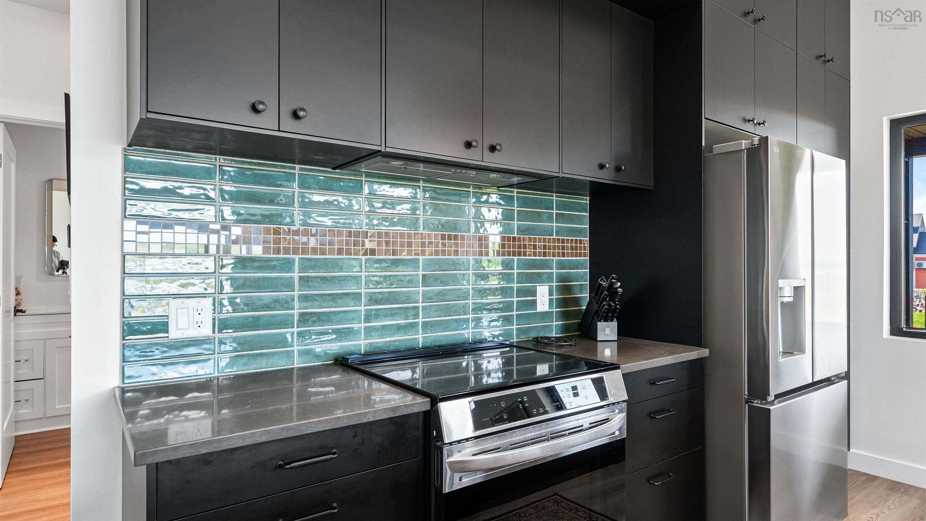 $685,000.00: 7 New Town Road, Avondale