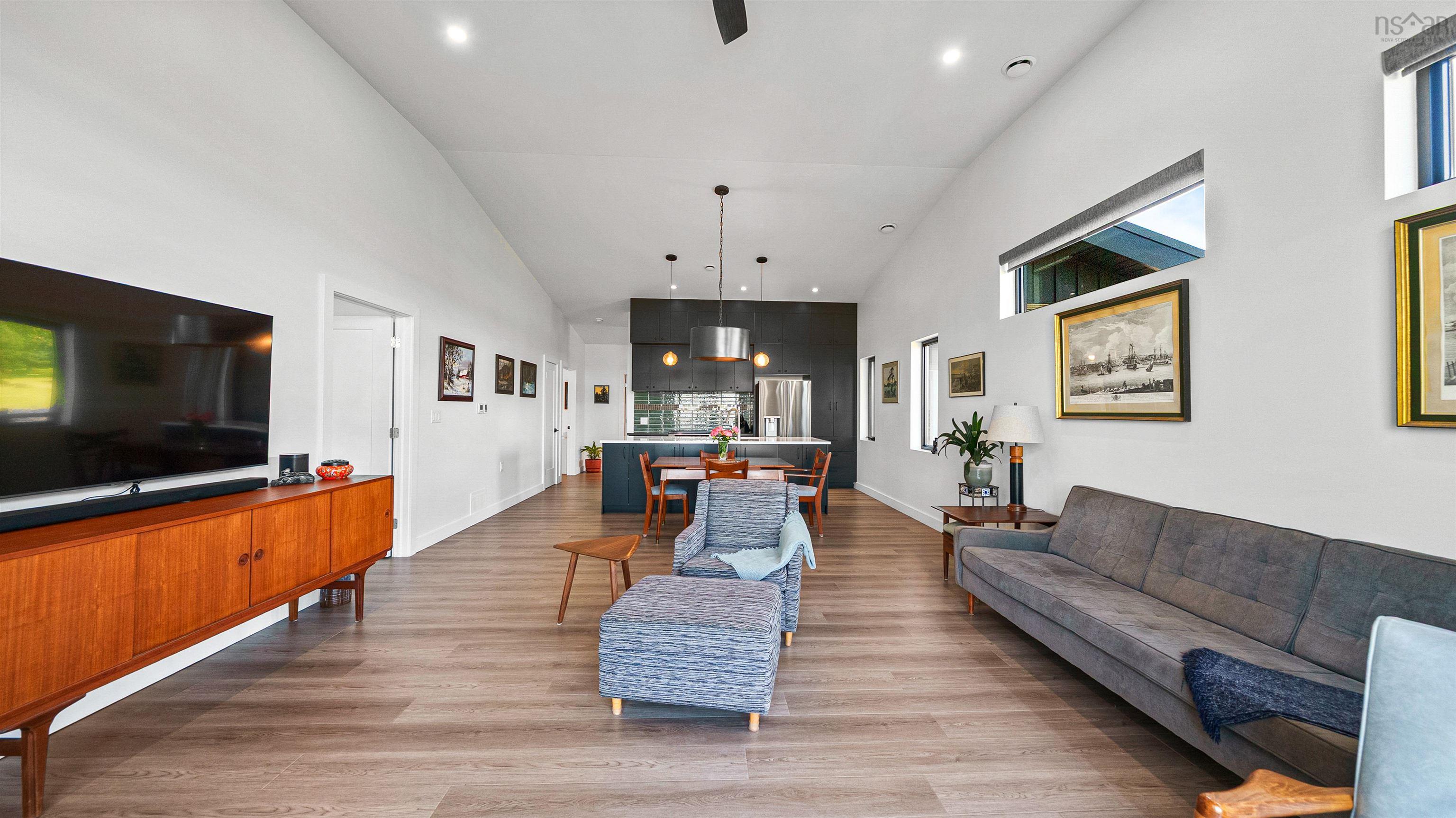 $685,000.00: 7 New Town Road, Avondale