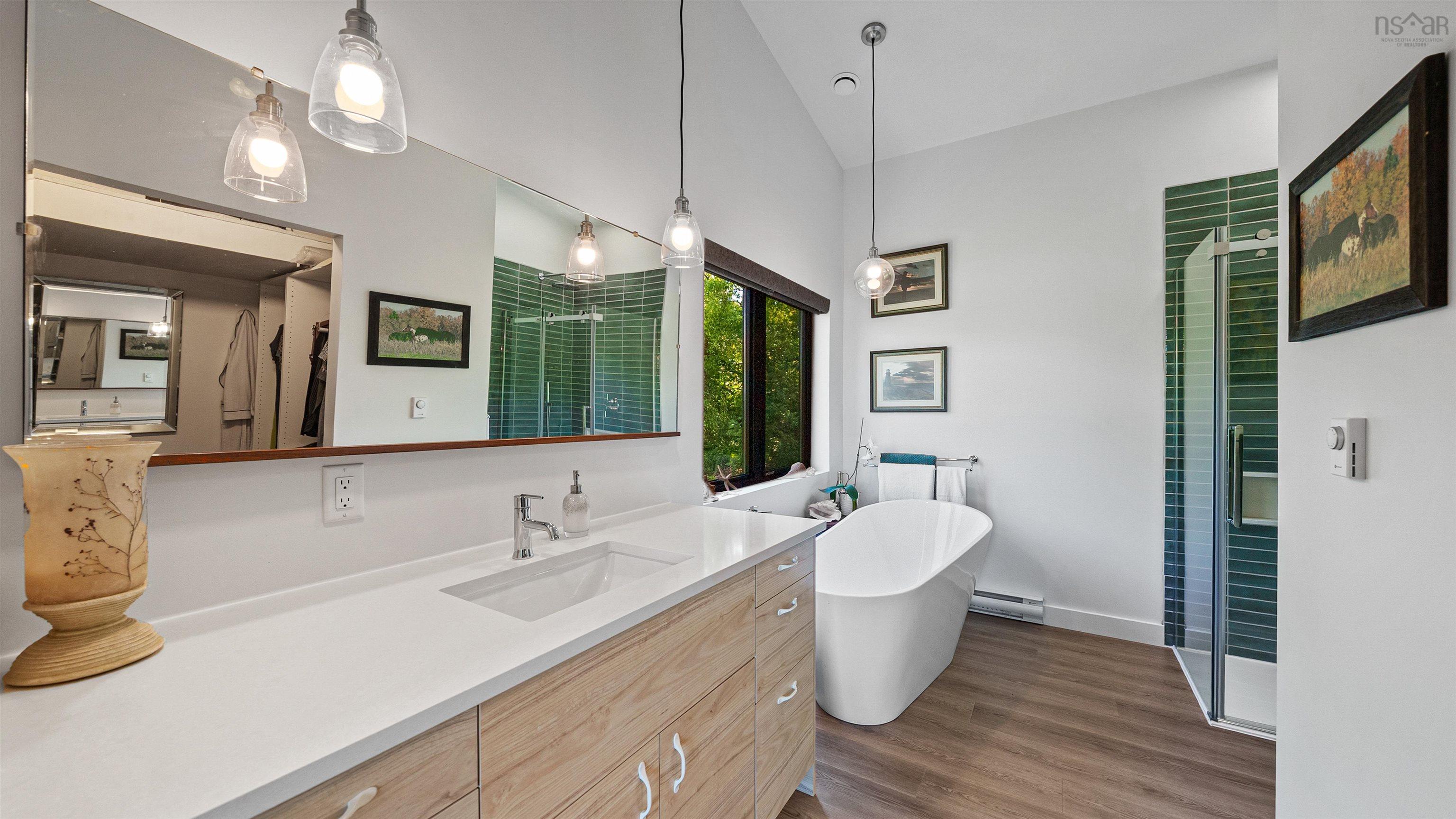 $685,000.00: 7 New Town Road, Avondale