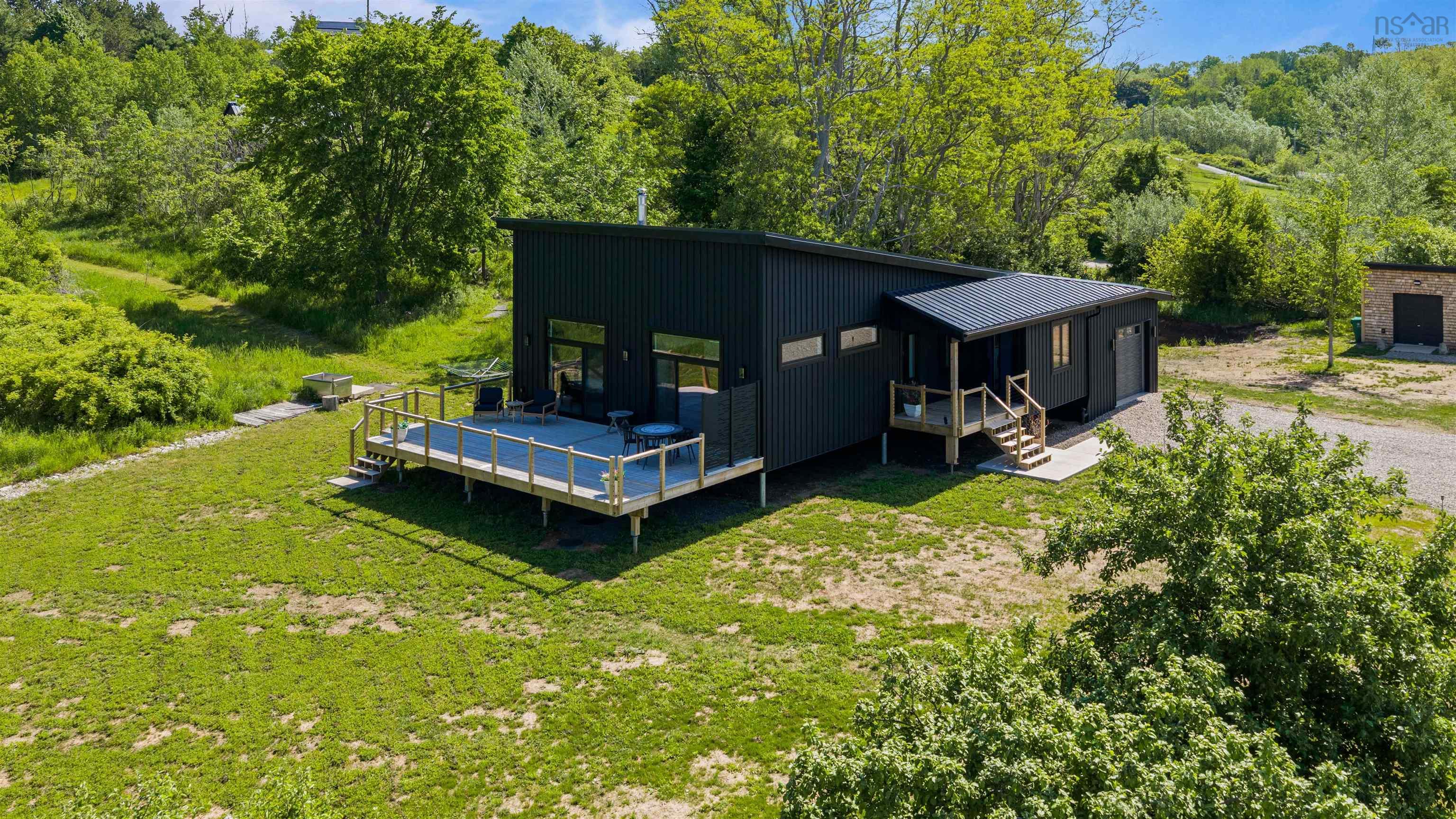 $685,000.00: 7 New Town Road, Avondale