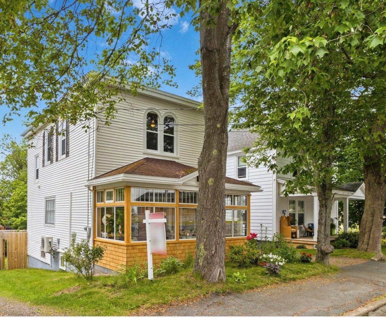 $499,900.00: 24 Queen Street, Bridgewater