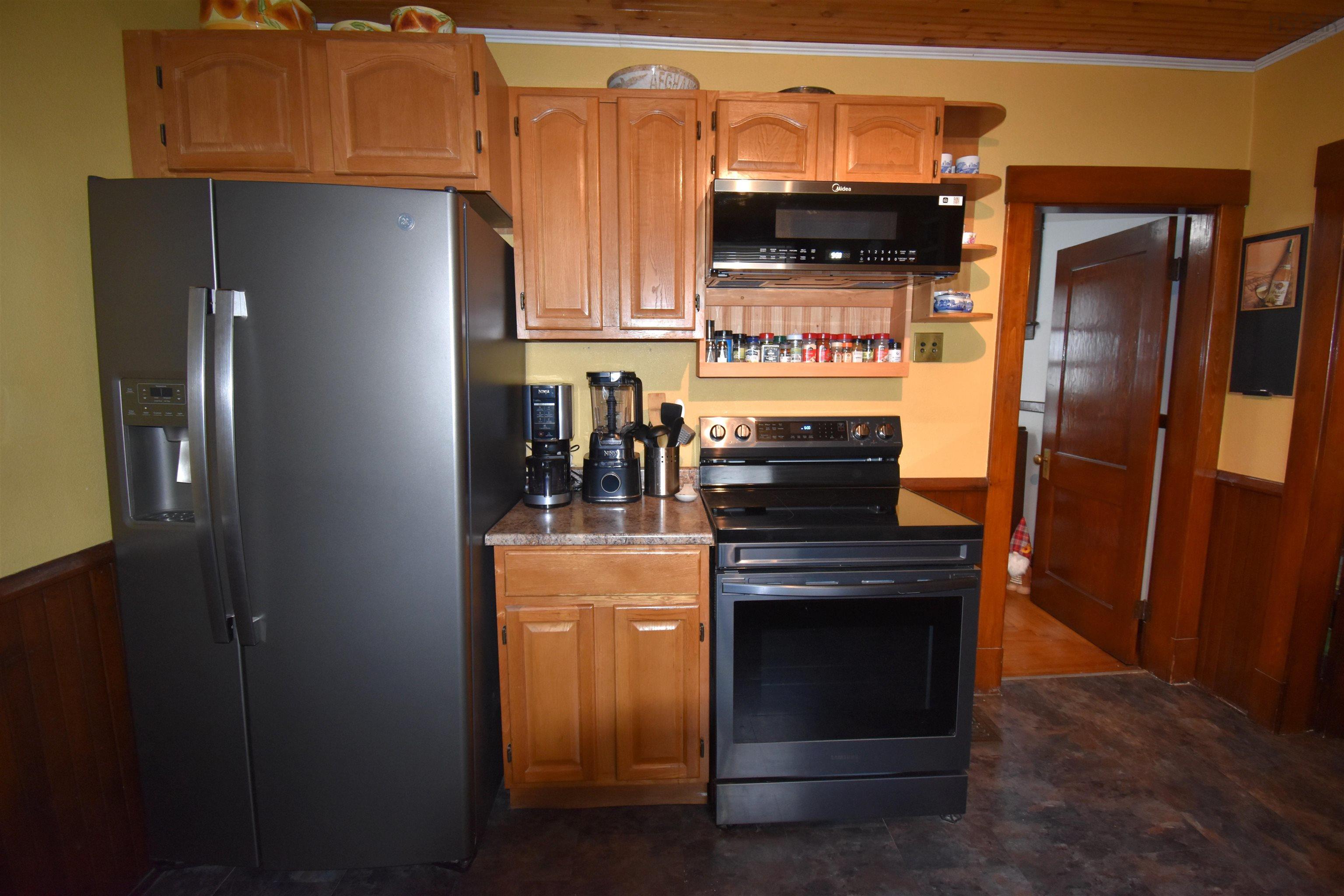 $329,900.00: 21 COTTAGE Street, Truro