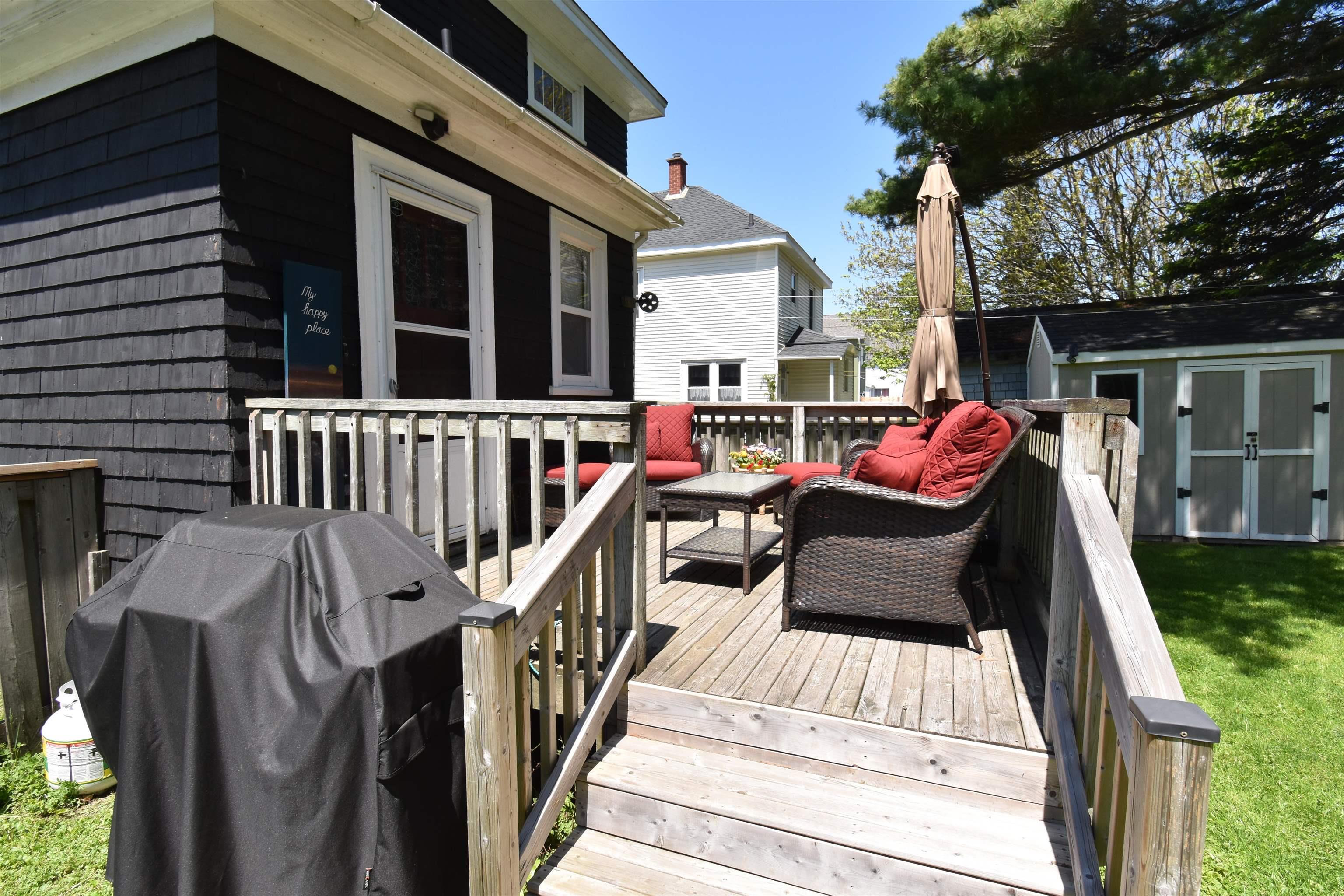 $329,900.00: 21 COTTAGE Street, Truro