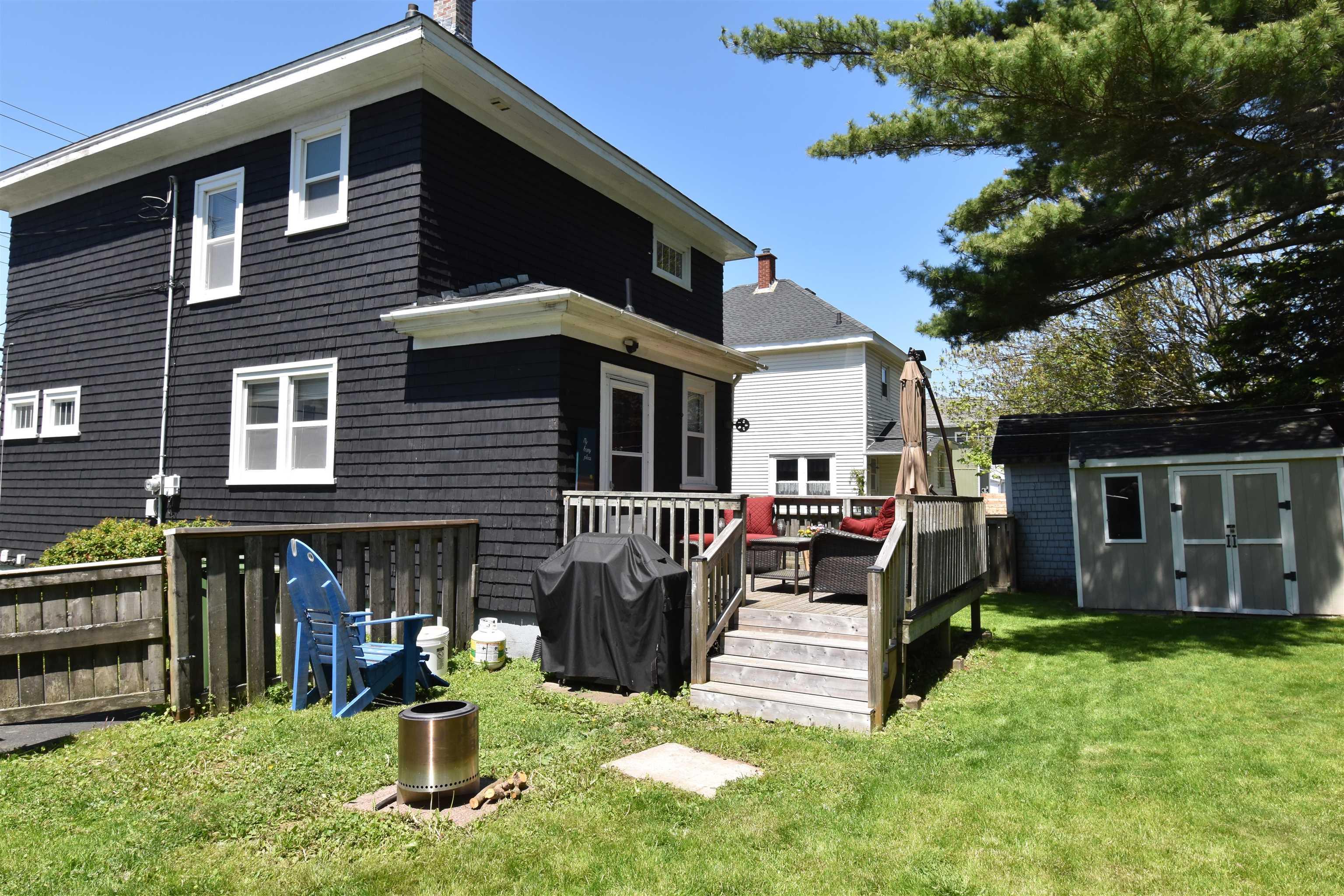 $329,900.00: 21 COTTAGE Street, Truro