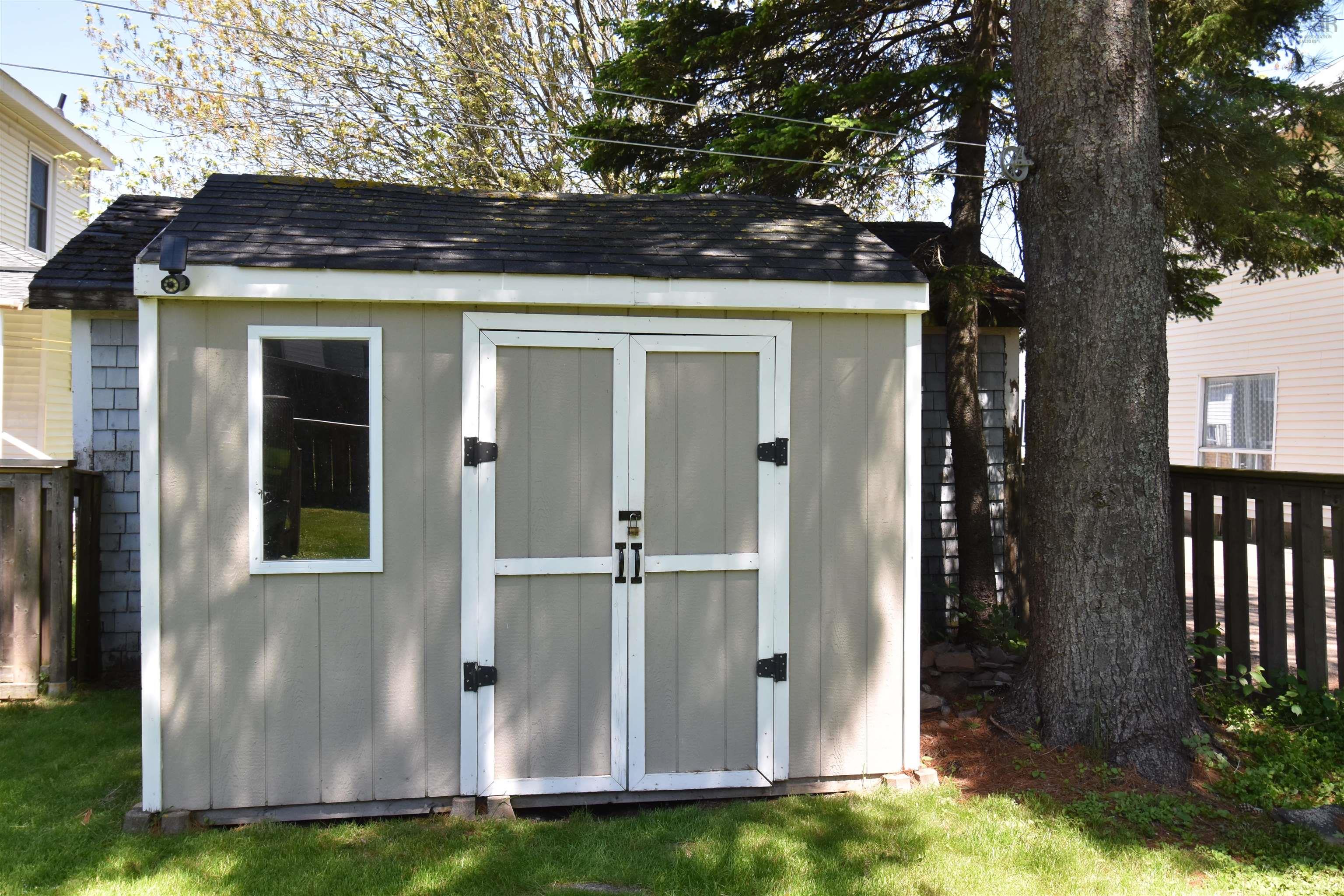 $329,900.00: 21 COTTAGE Street, Truro