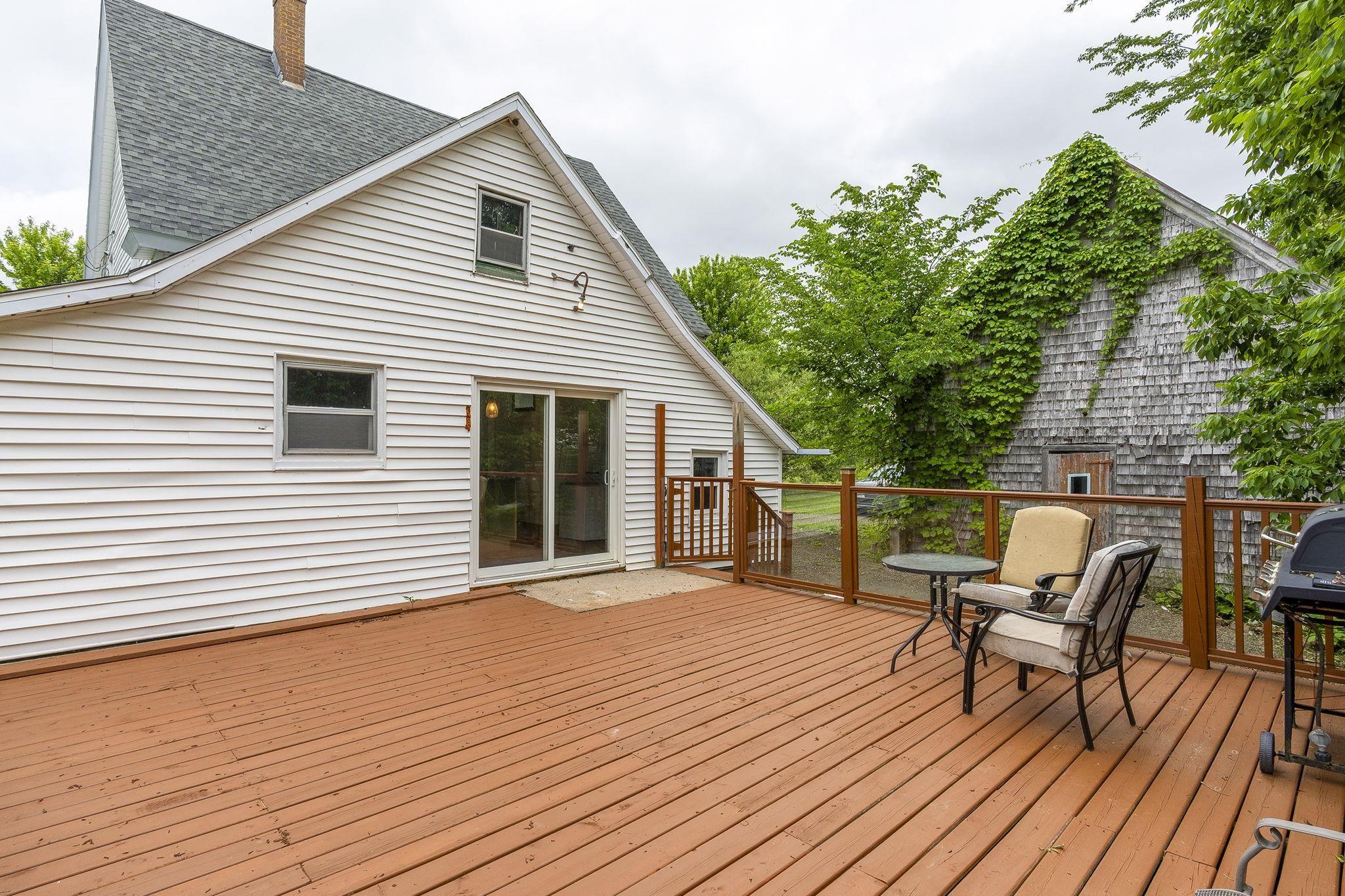 $419,900.00: 186 Hebb