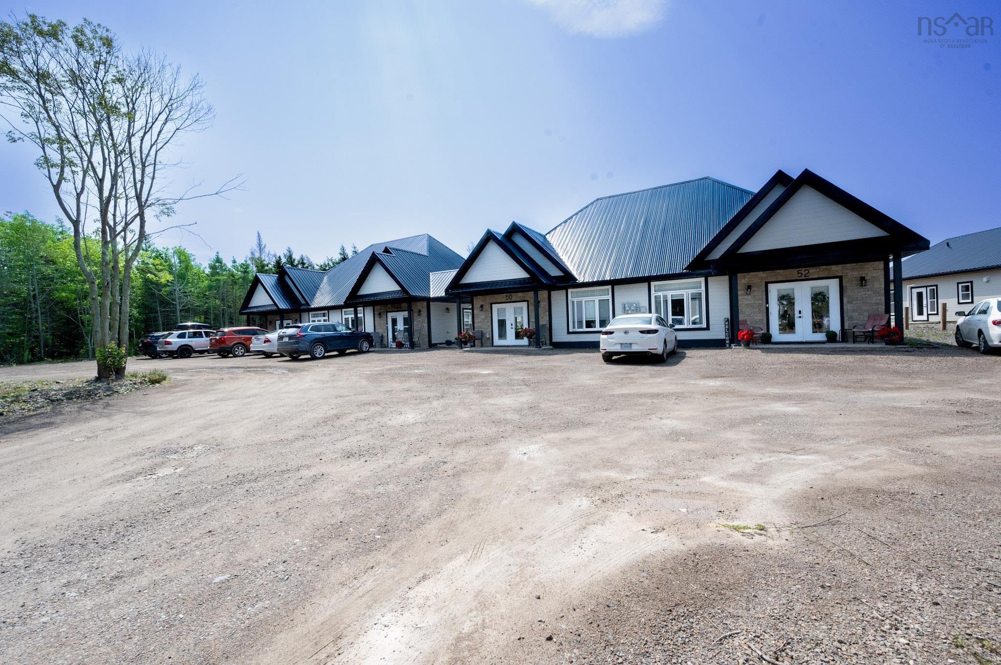 $1,249,000.00: 46-52 Chemin Venette Road, Chéticamp