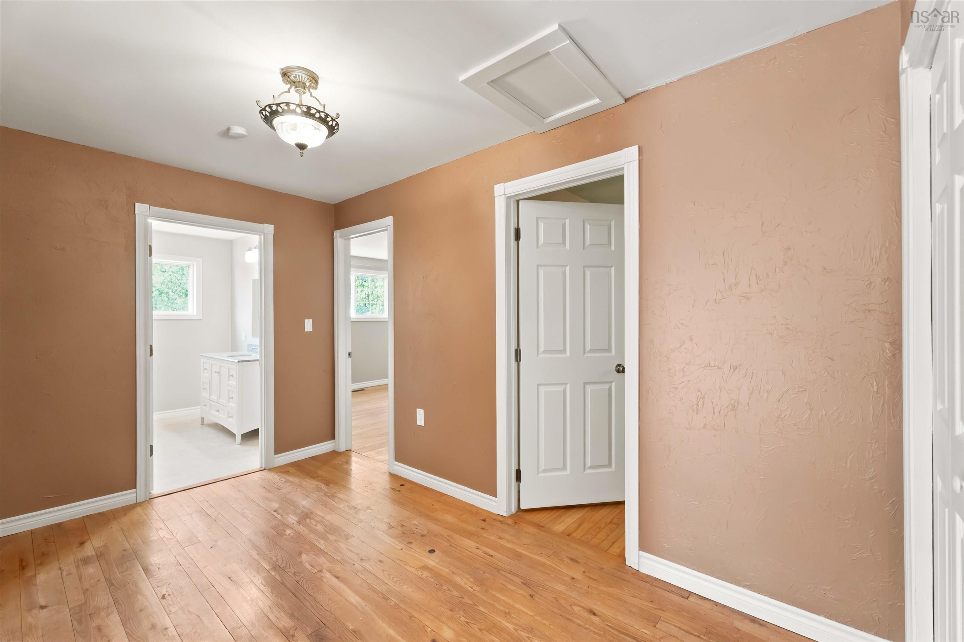 $669,900.00: 3349 Lovett Road, Brooklyn Corner