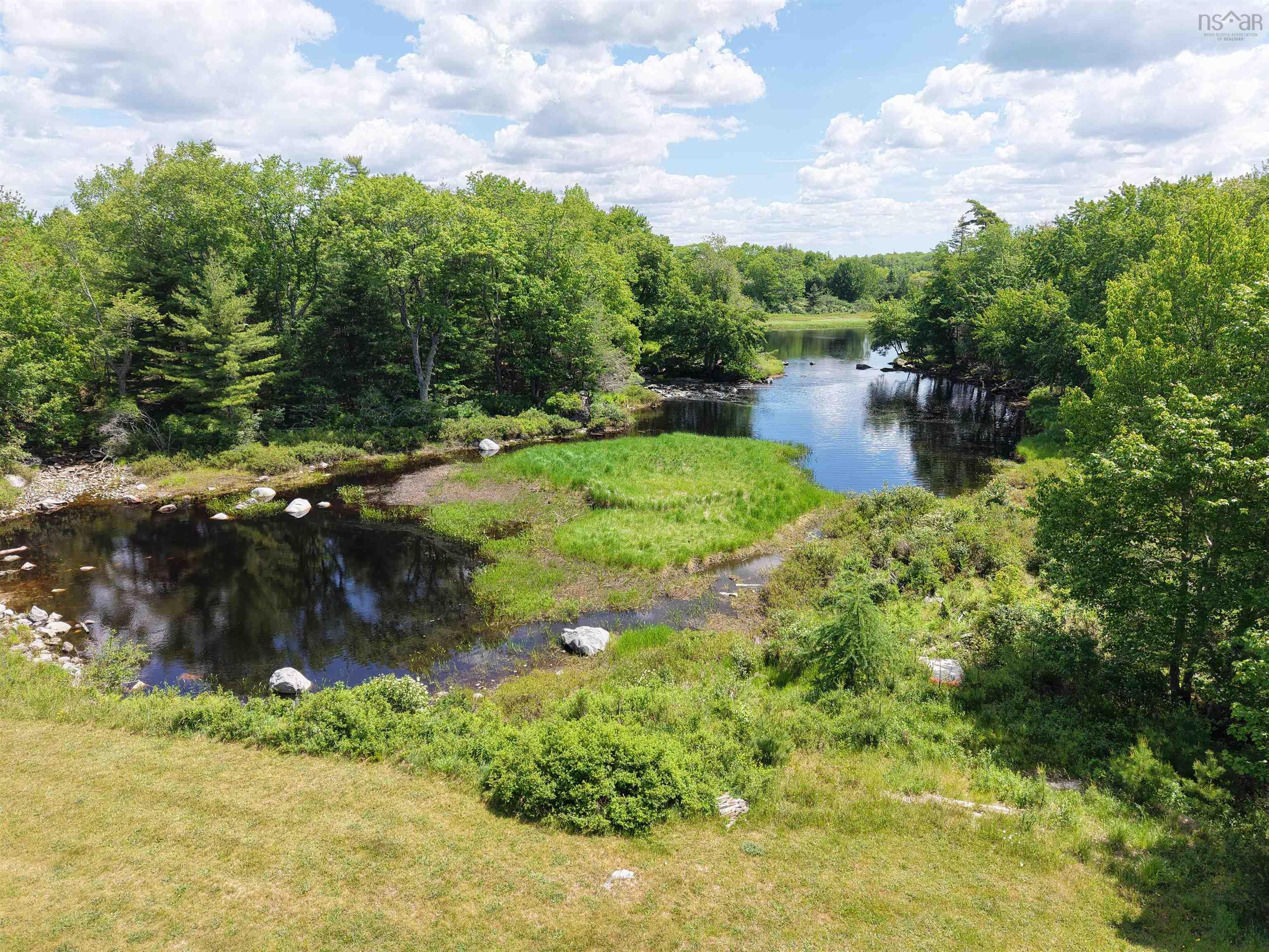 $319,900.00: 4184 203 Highway, Middle Ohio