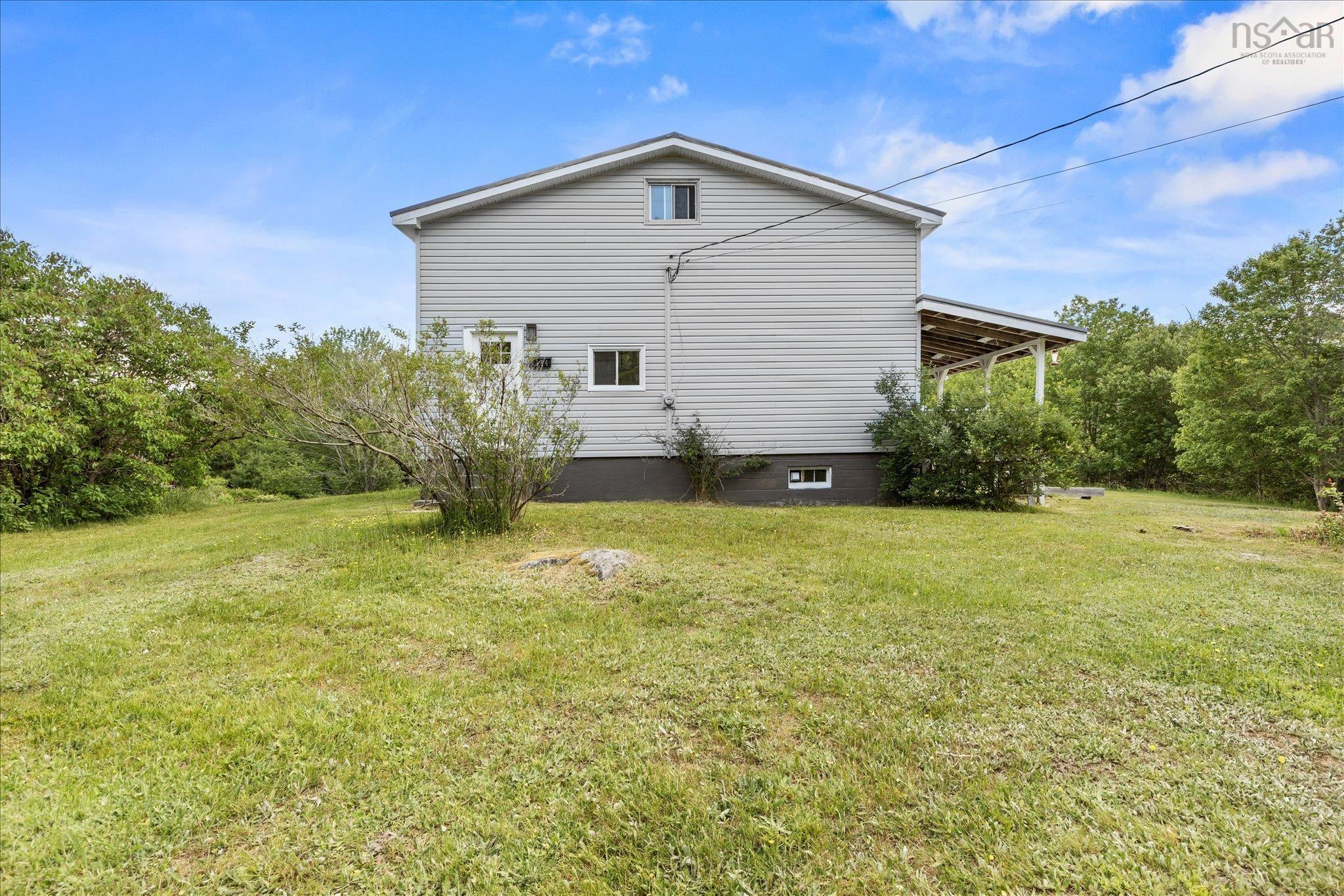 $319,900.00: 4184 203 Highway, Middle Ohio