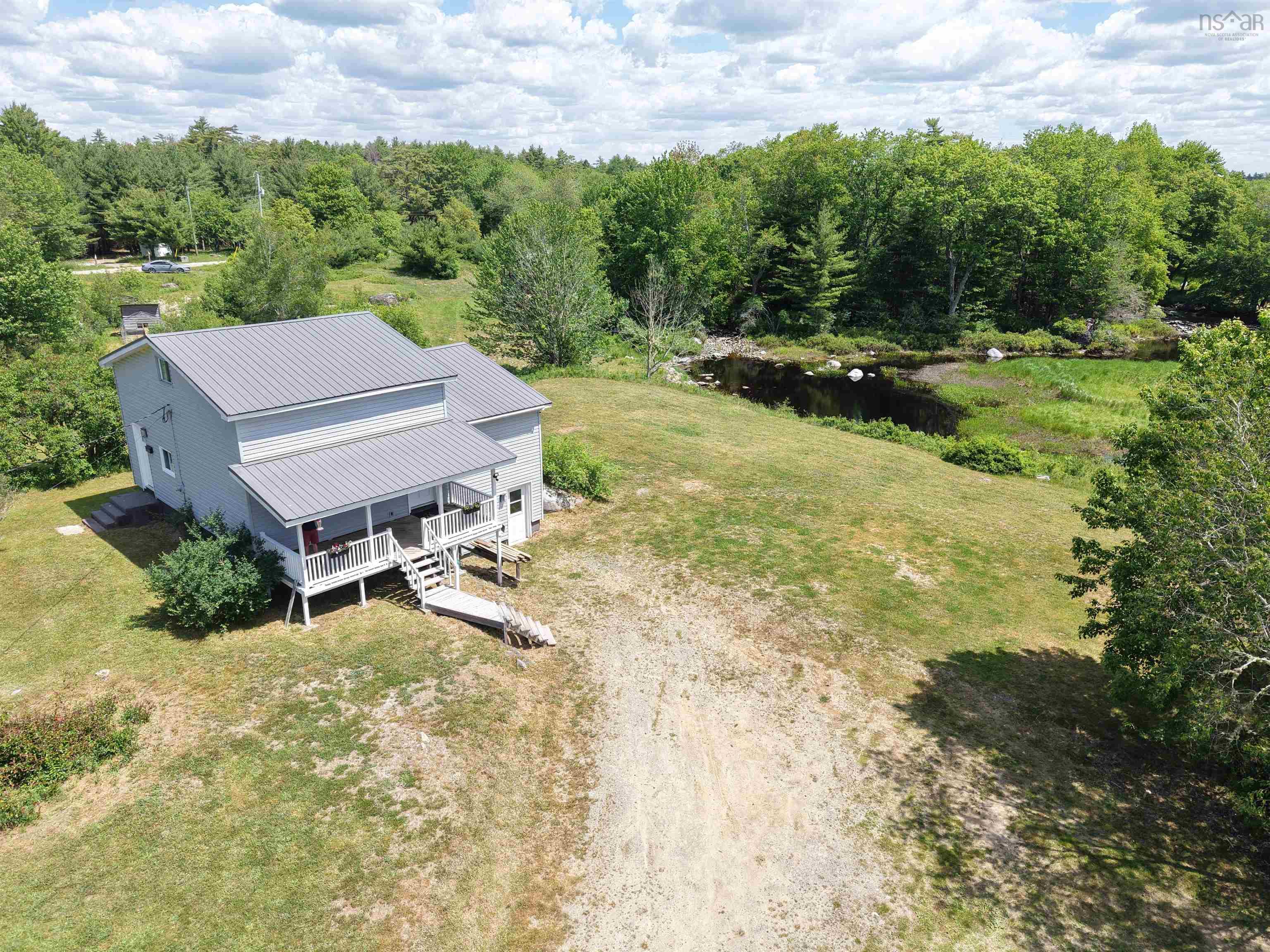 $319,900.00: 4184 203 Highway, Middle Ohio