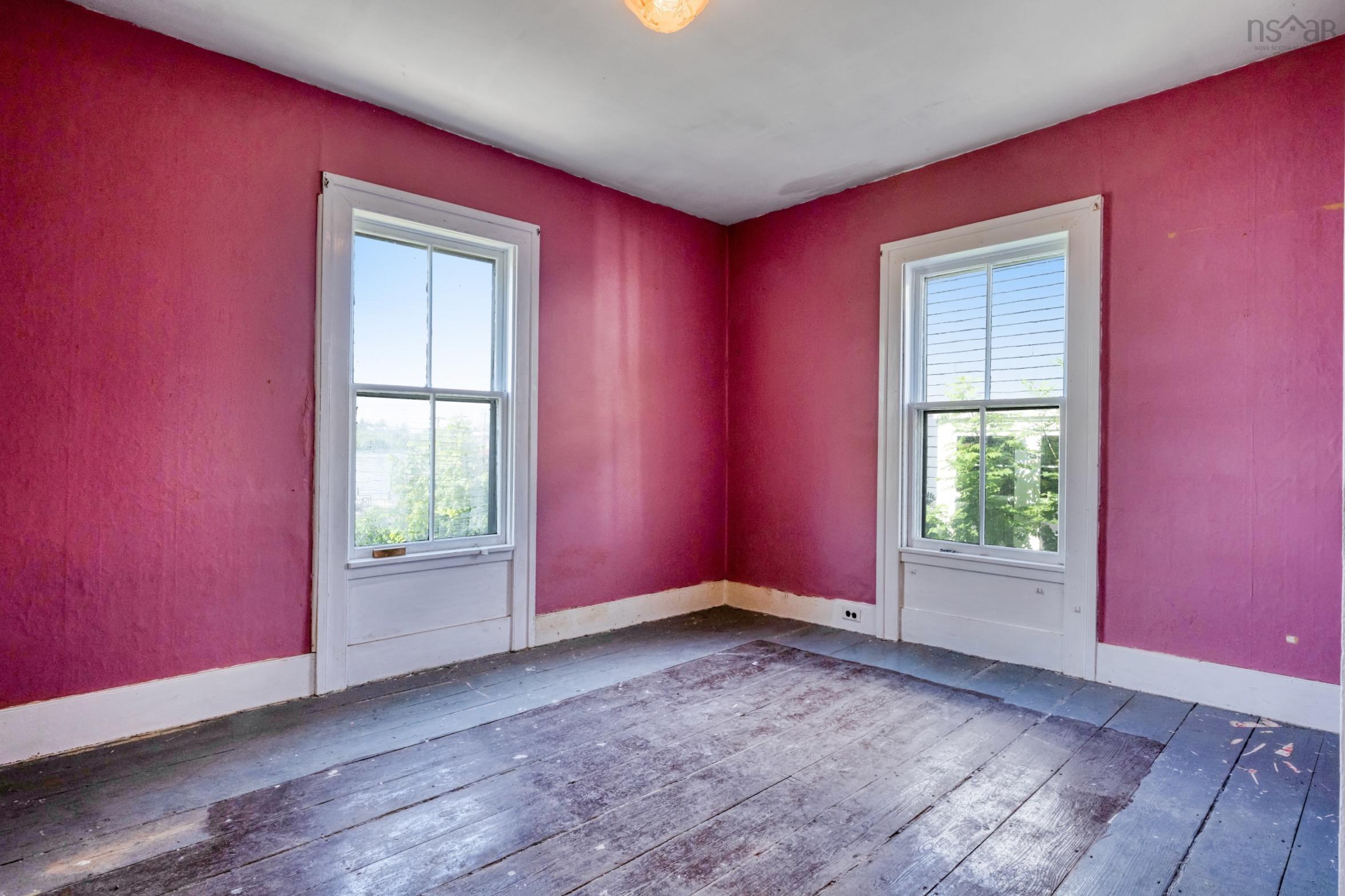 $549,000.00: 200 Montague Street, Lunenburg