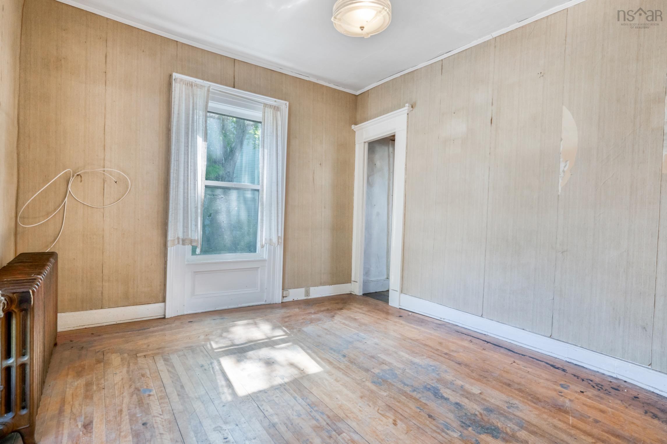 $549,000.00: 200 Montague Street, Lunenburg