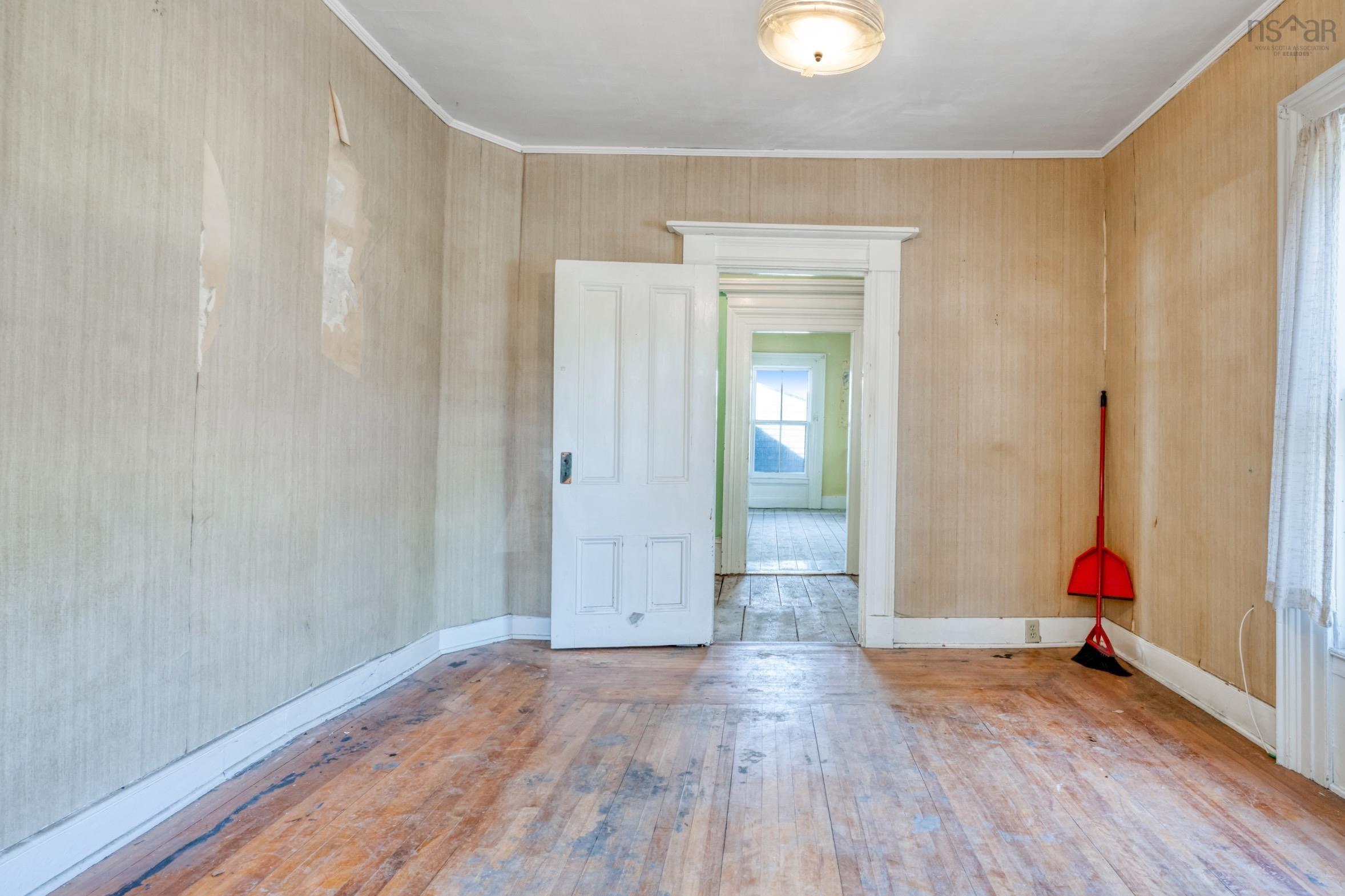 $549,000.00: 200 Montague Street, Lunenburg