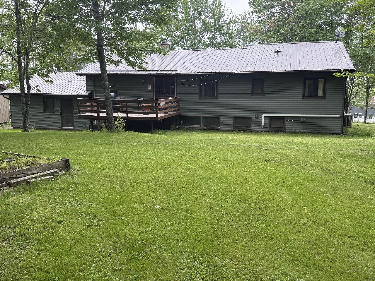 $599,900.00: 9041 14 Highway, Hardwood Lands