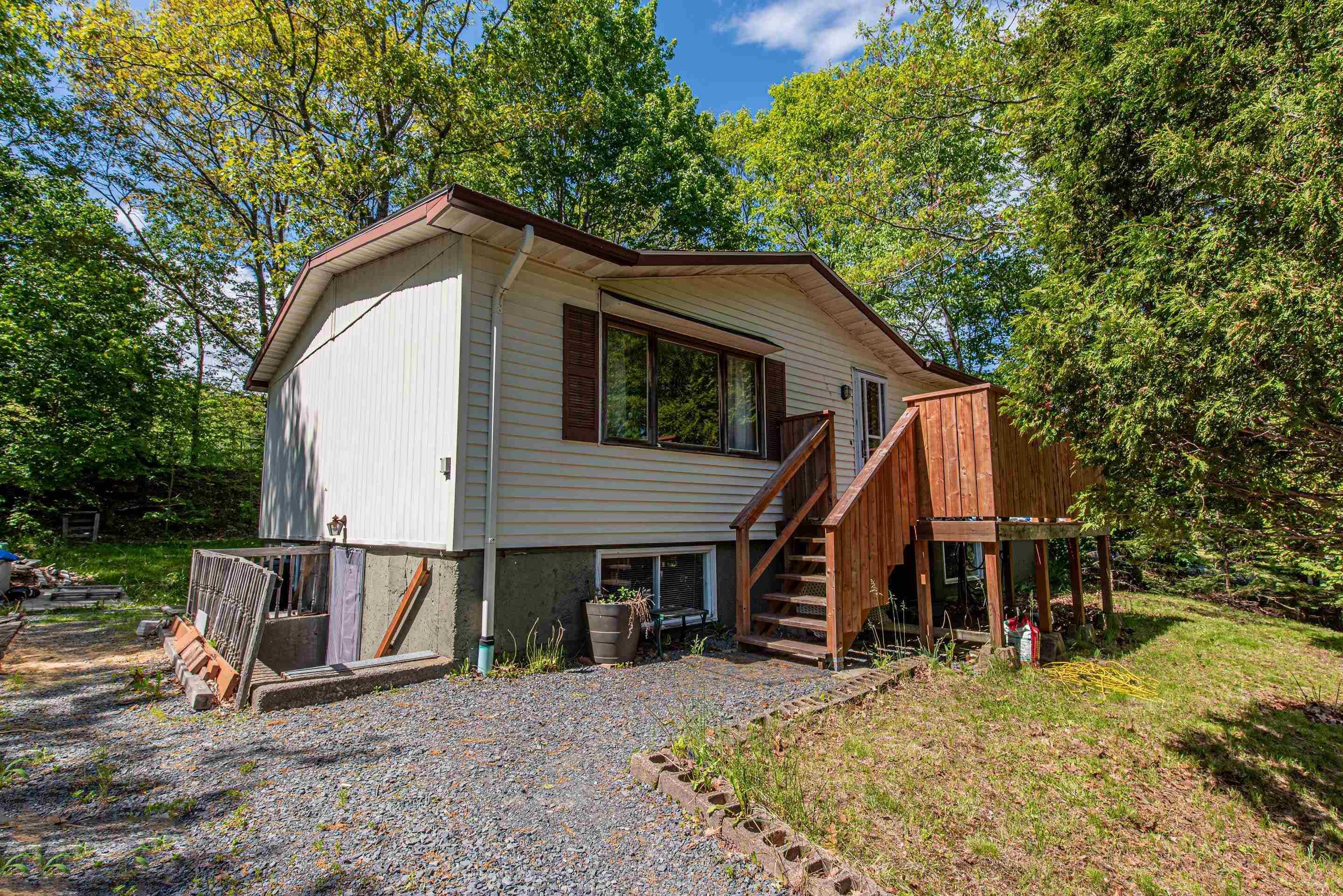 386 Rocky Lake Drive, Bedford, NS (MLS® 202614850)