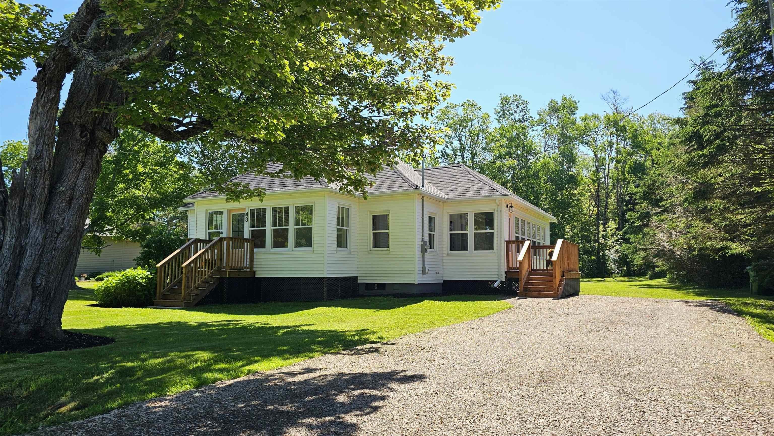 $275,000.00: 43 Judge Fulton Road, Bass River