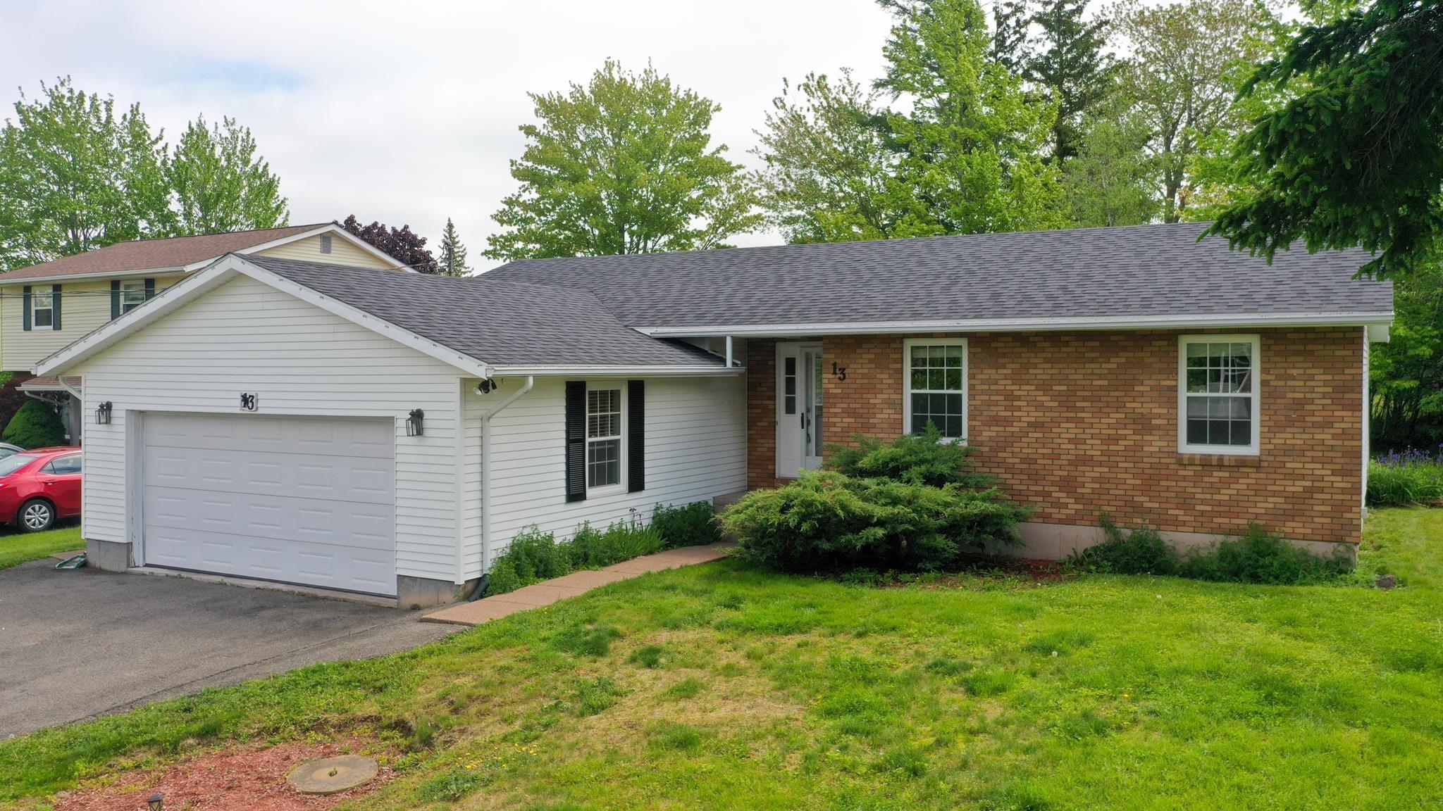 $474,800.00: 13 Cedar Drive, Stellarton