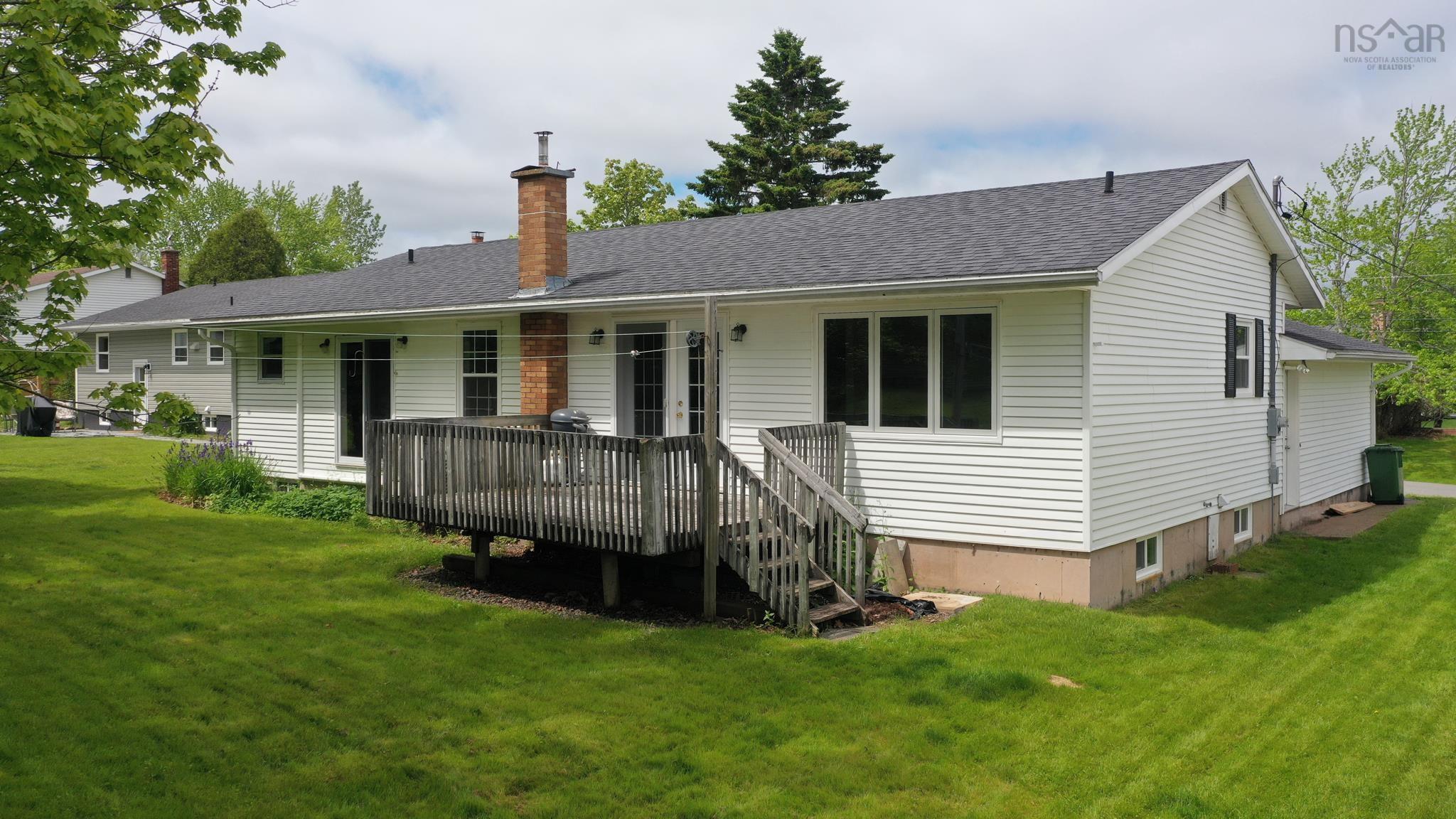 $474,800.00: 13 Cedar Drive, Stellarton