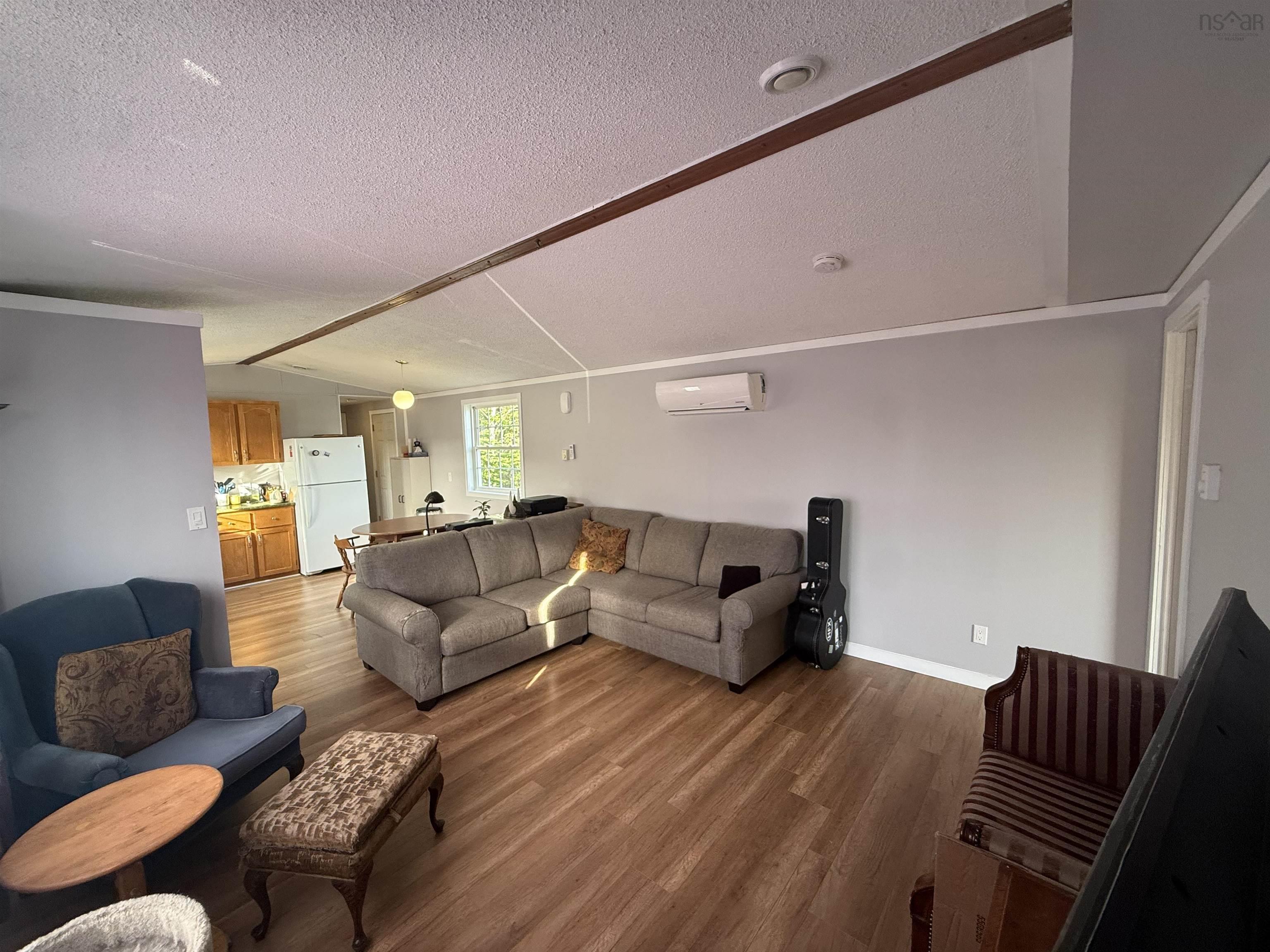 $109,000.00: 10 Park Street, Howie Centre