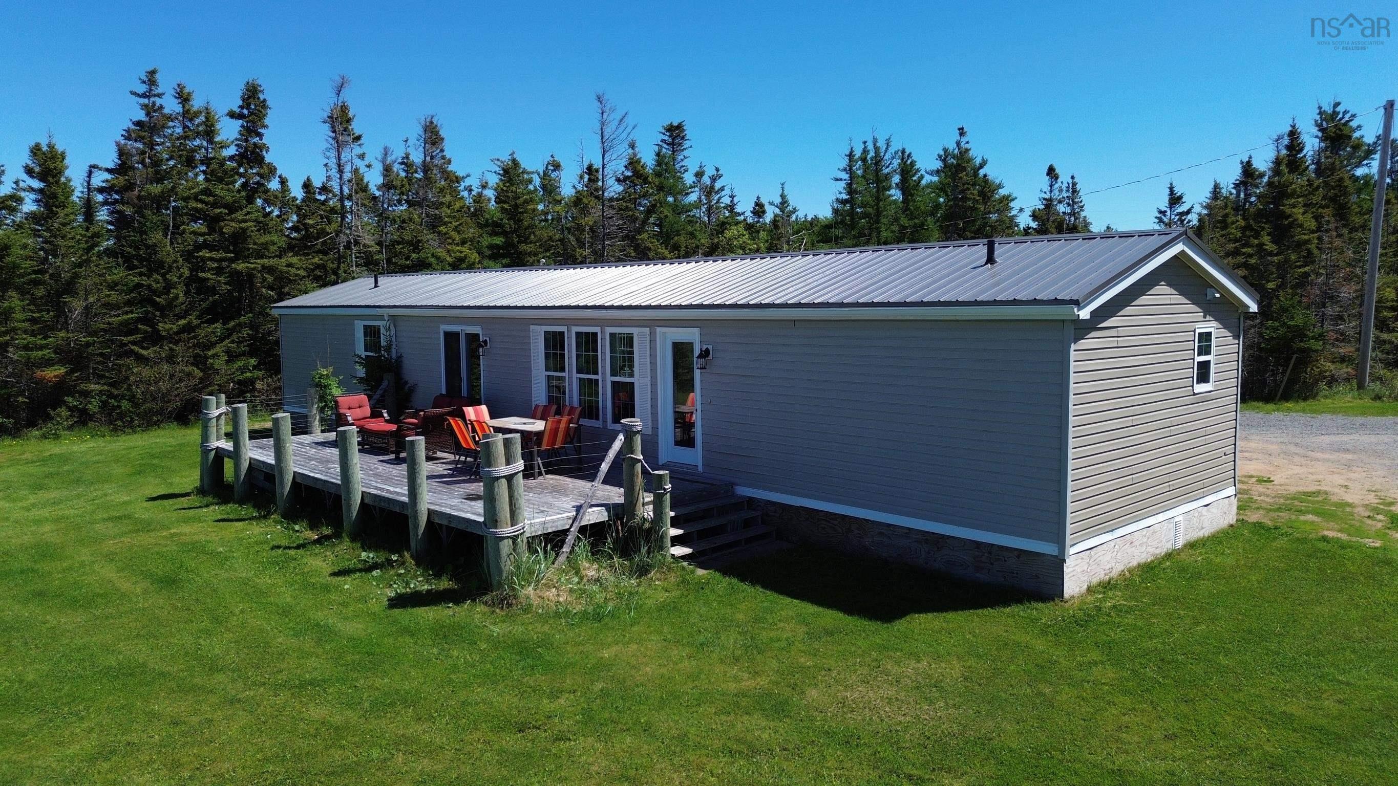 $450,000.00: 444 Shore Road, Harbourview