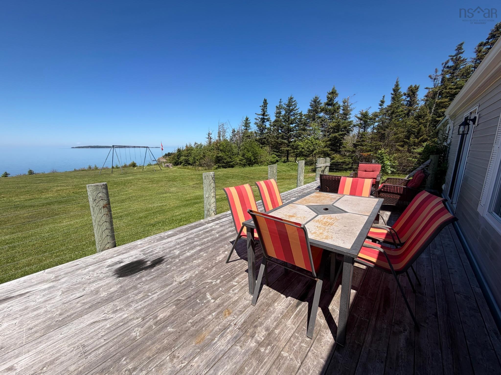 $450,000.00: 444 Shore Road, Harbourview