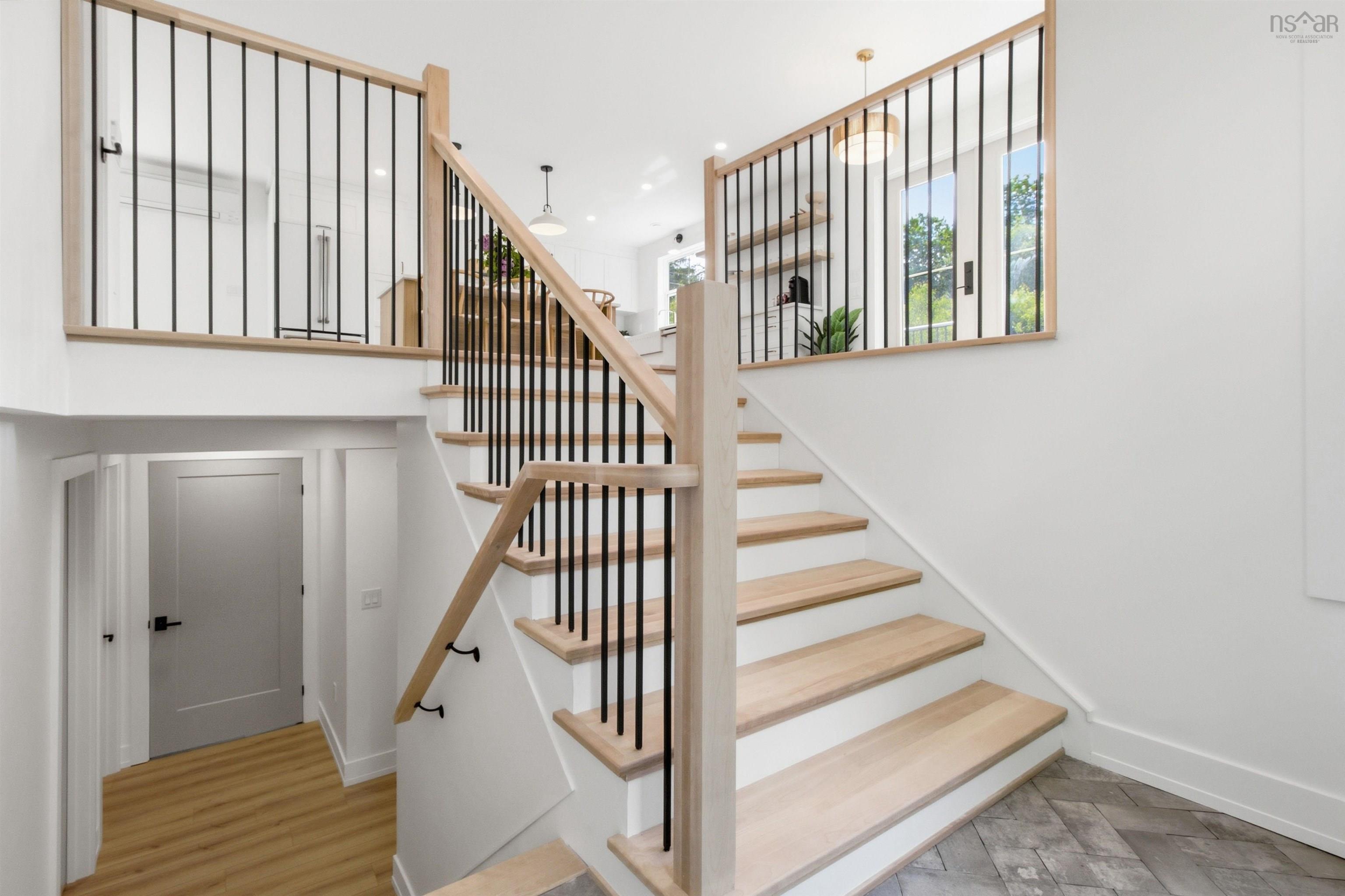 $559,900.00: 178 Fairmont Street, Mahone Bay