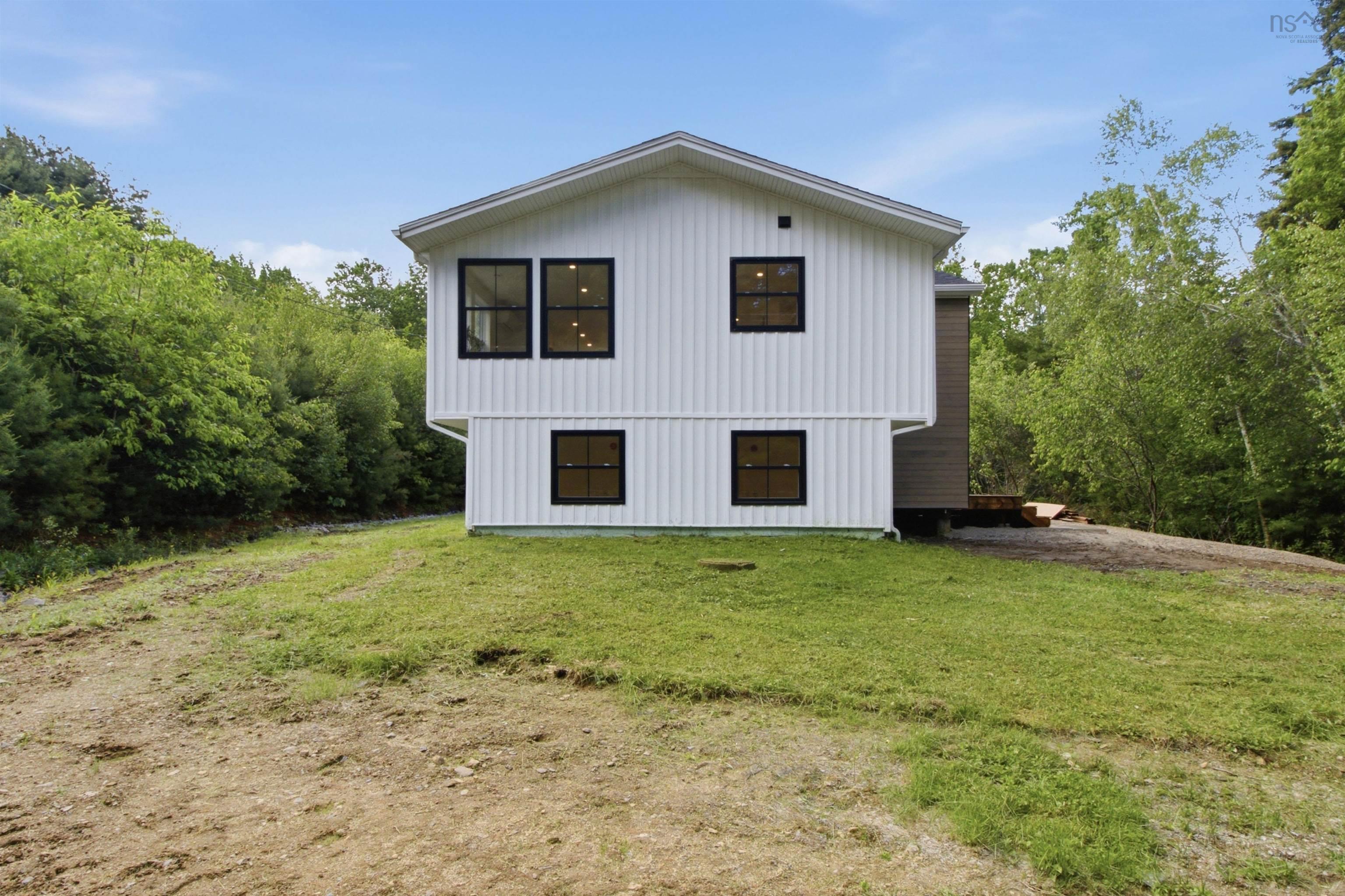 $559,900.00: 178 Fairmont Street, Mahone Bay