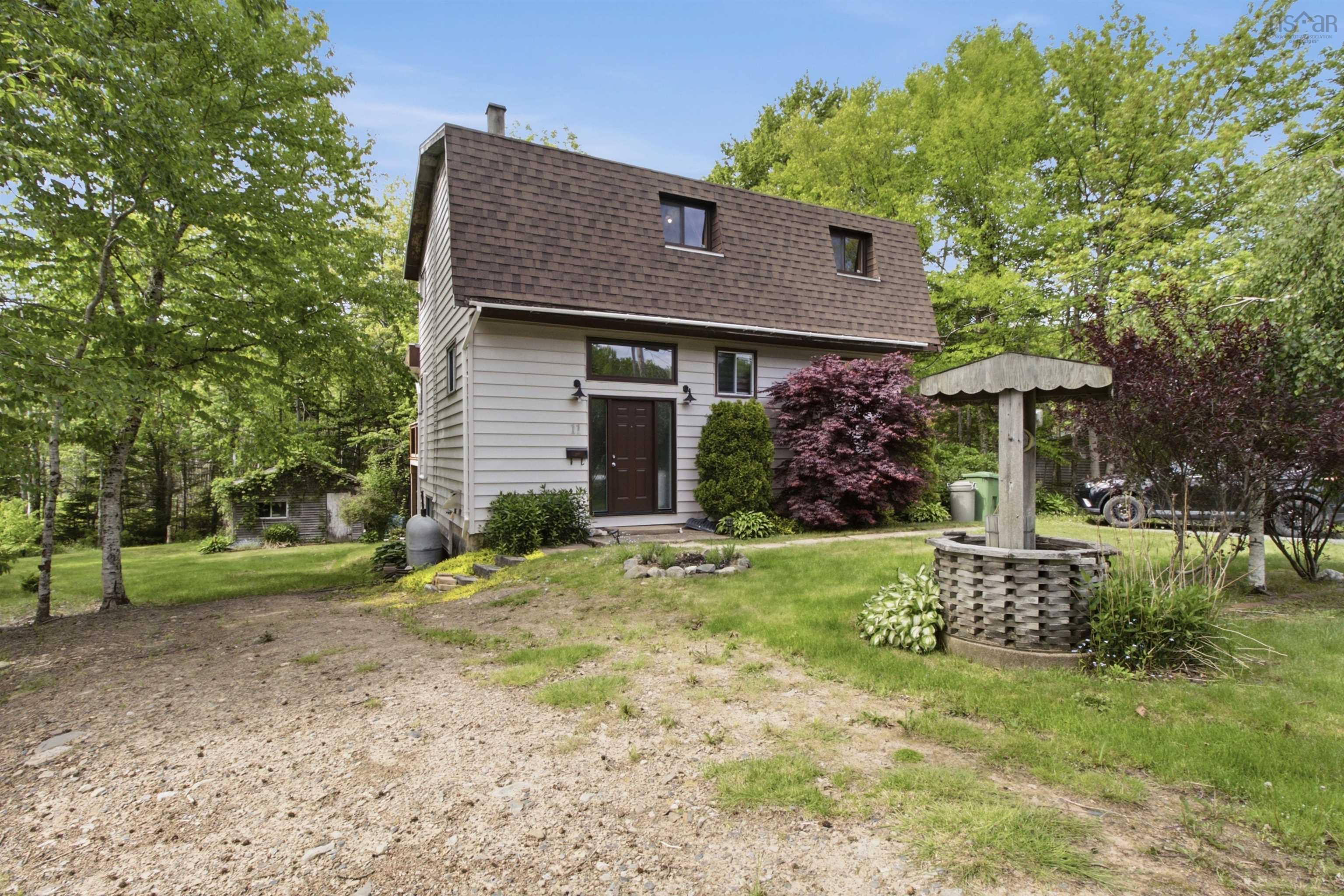 $585,000.00: 11 Cove Road, East Uniacke