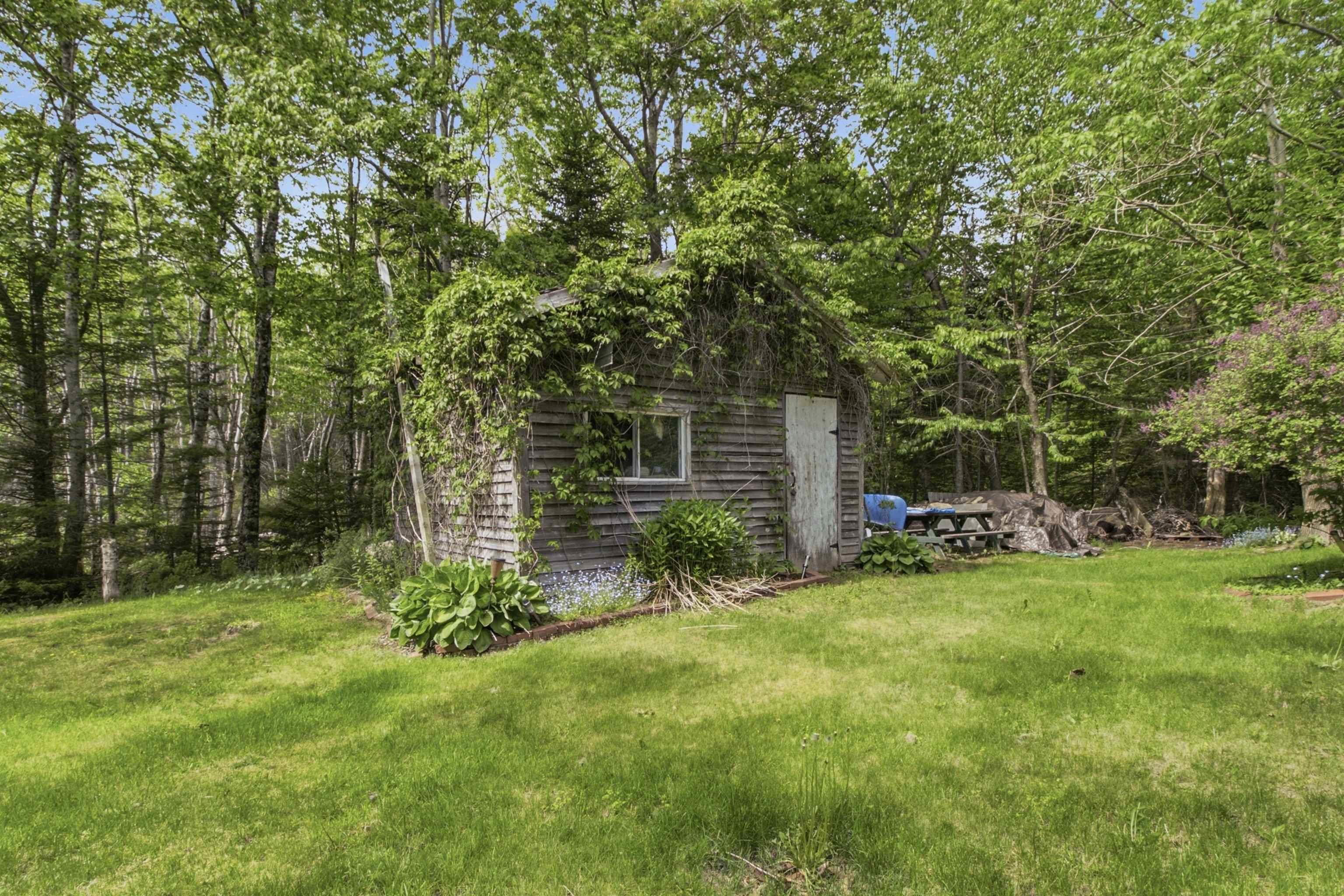 $585,000.00: 11 Cove Road, East Uniacke
