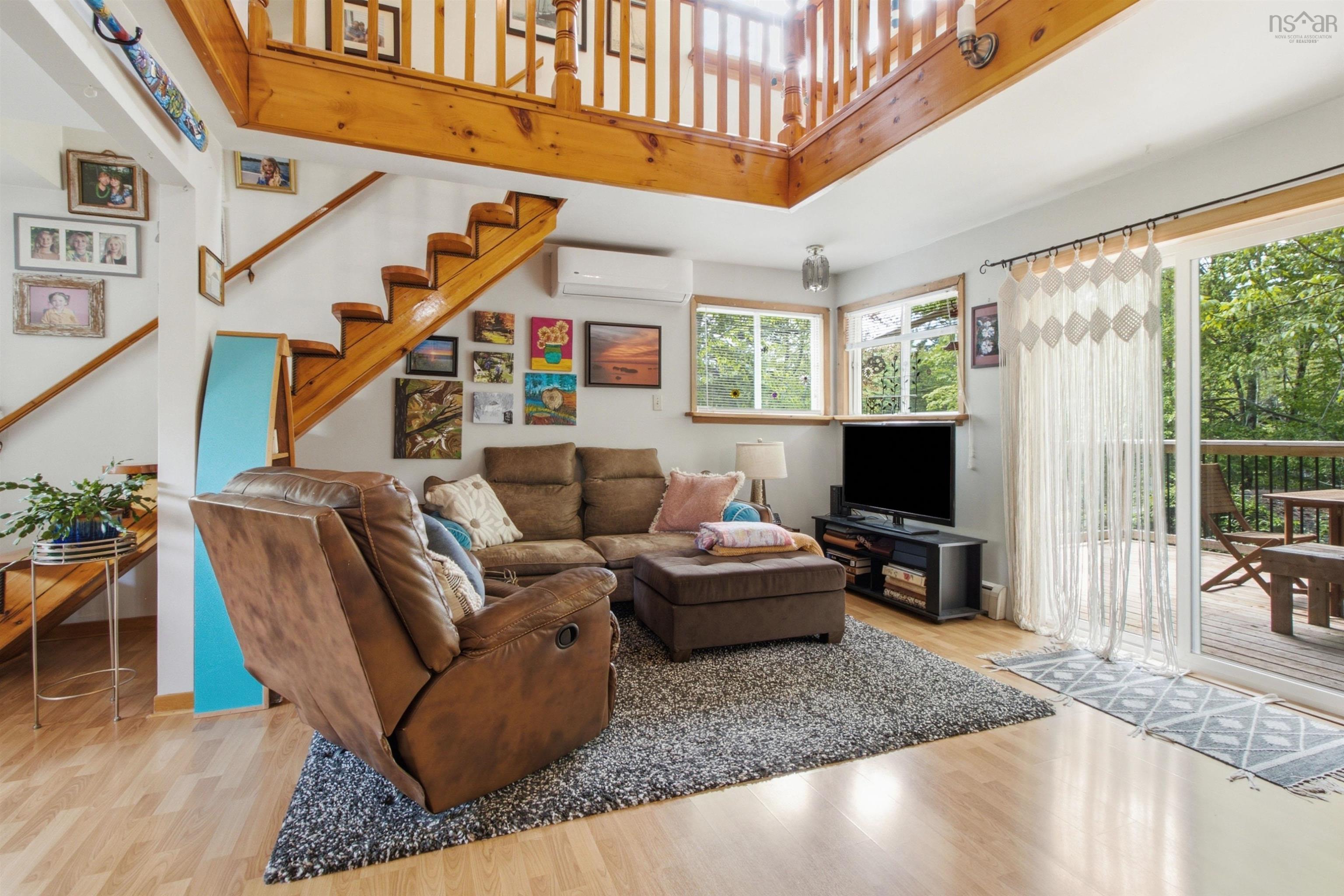 $585,000.00: 11 Cove Road, East Uniacke