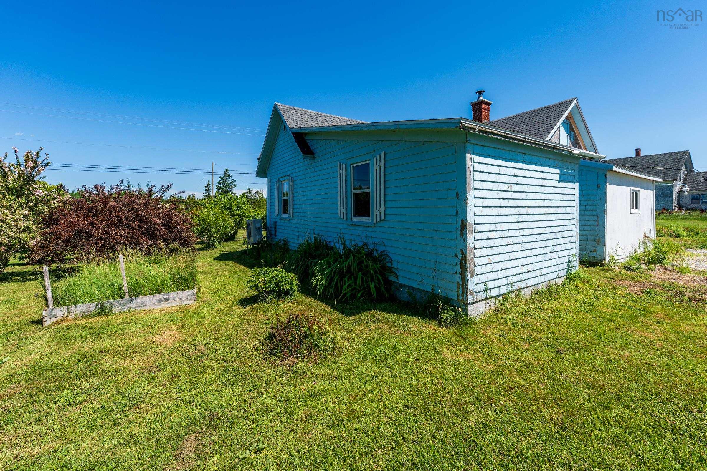 $165,000.00: 2012 Highway 340, Deerfield