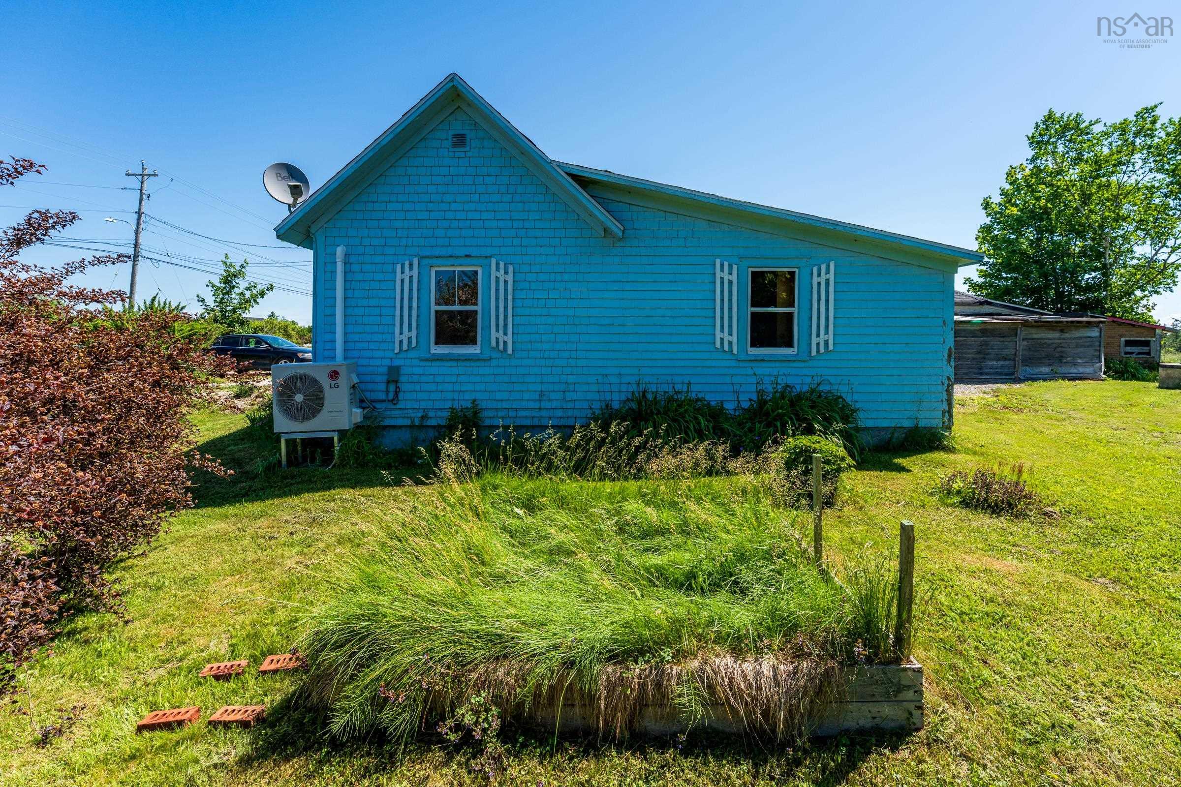 $165,000.00: 2012 Highway 340, Deerfield