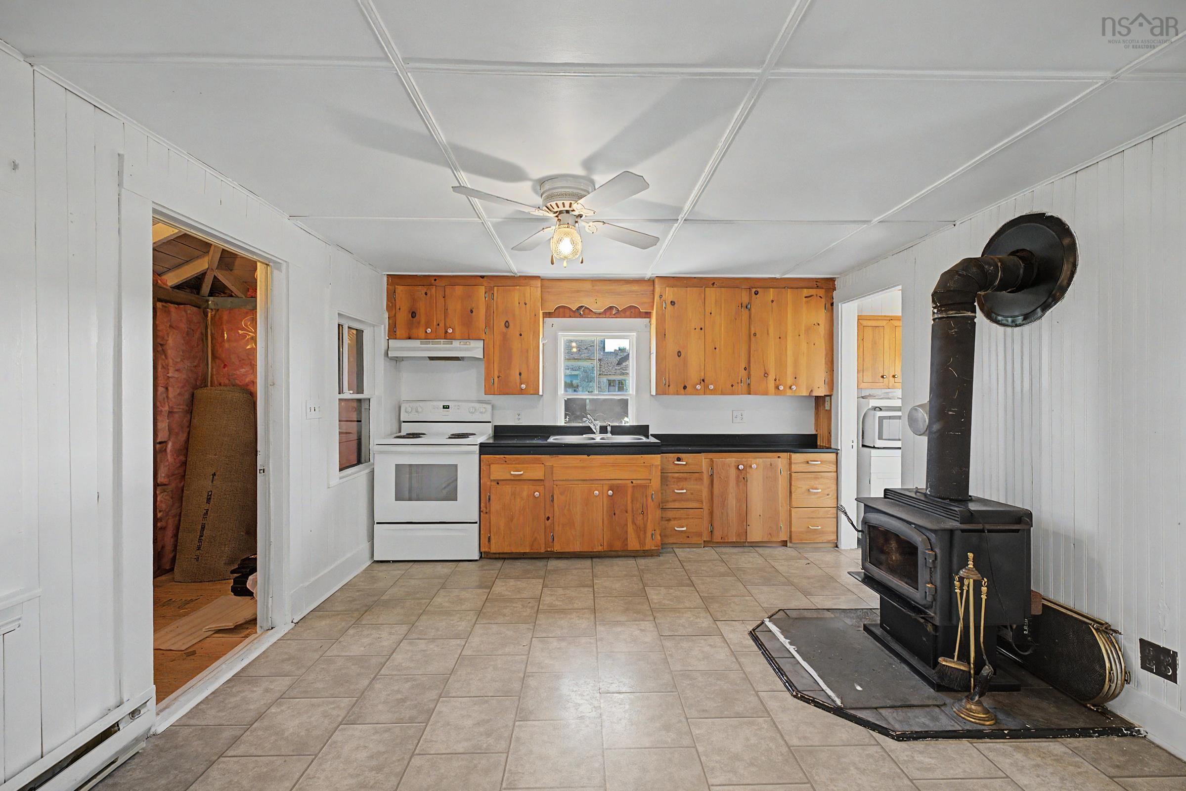 $165,000.00: 2012 Highway 340, Deerfield
