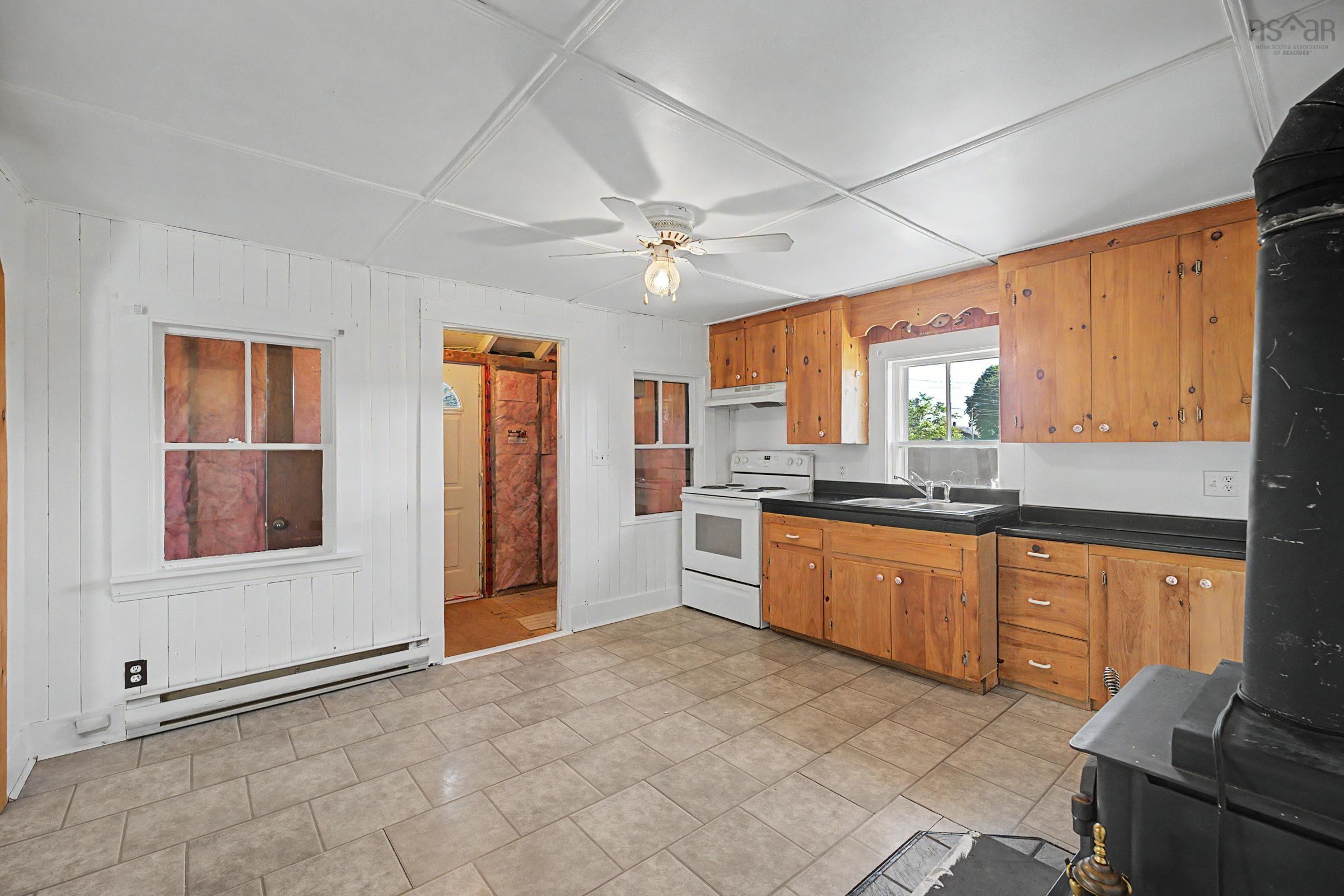 $165,000.00: 2012 Highway 340, Deerfield