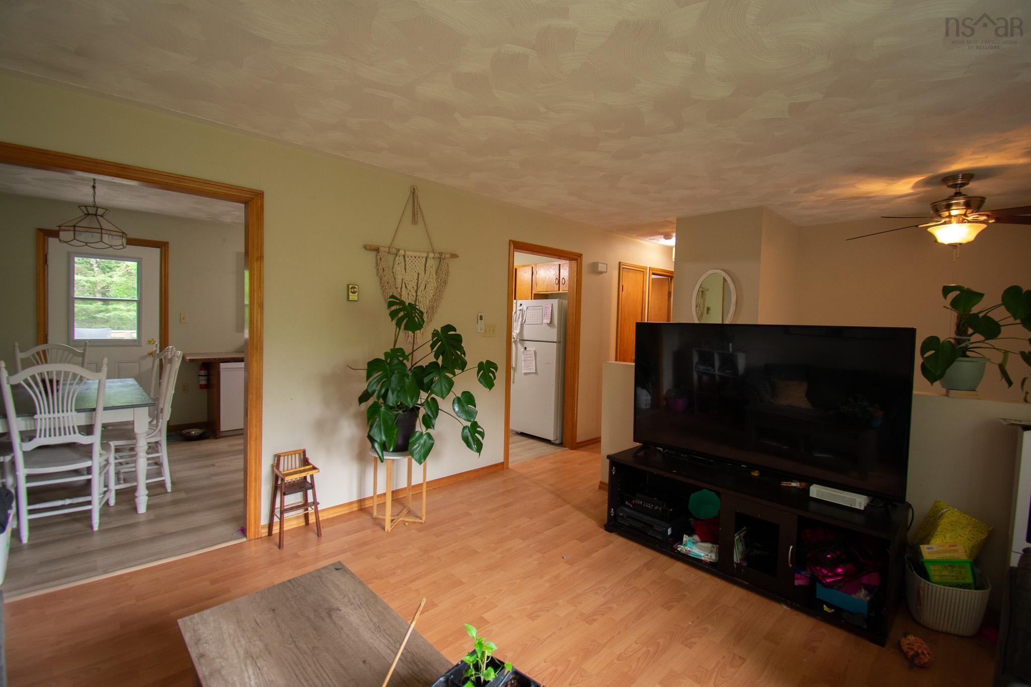 $375,000.00: 530 Bluenose Avenue, Meadowvale