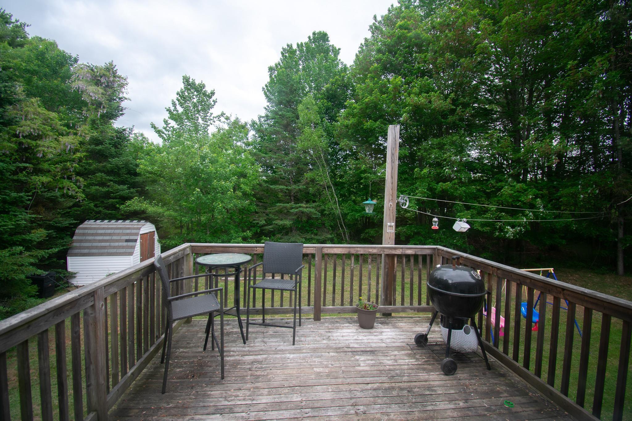$375,000.00: 530 Bluenose Avenue, Meadowvale